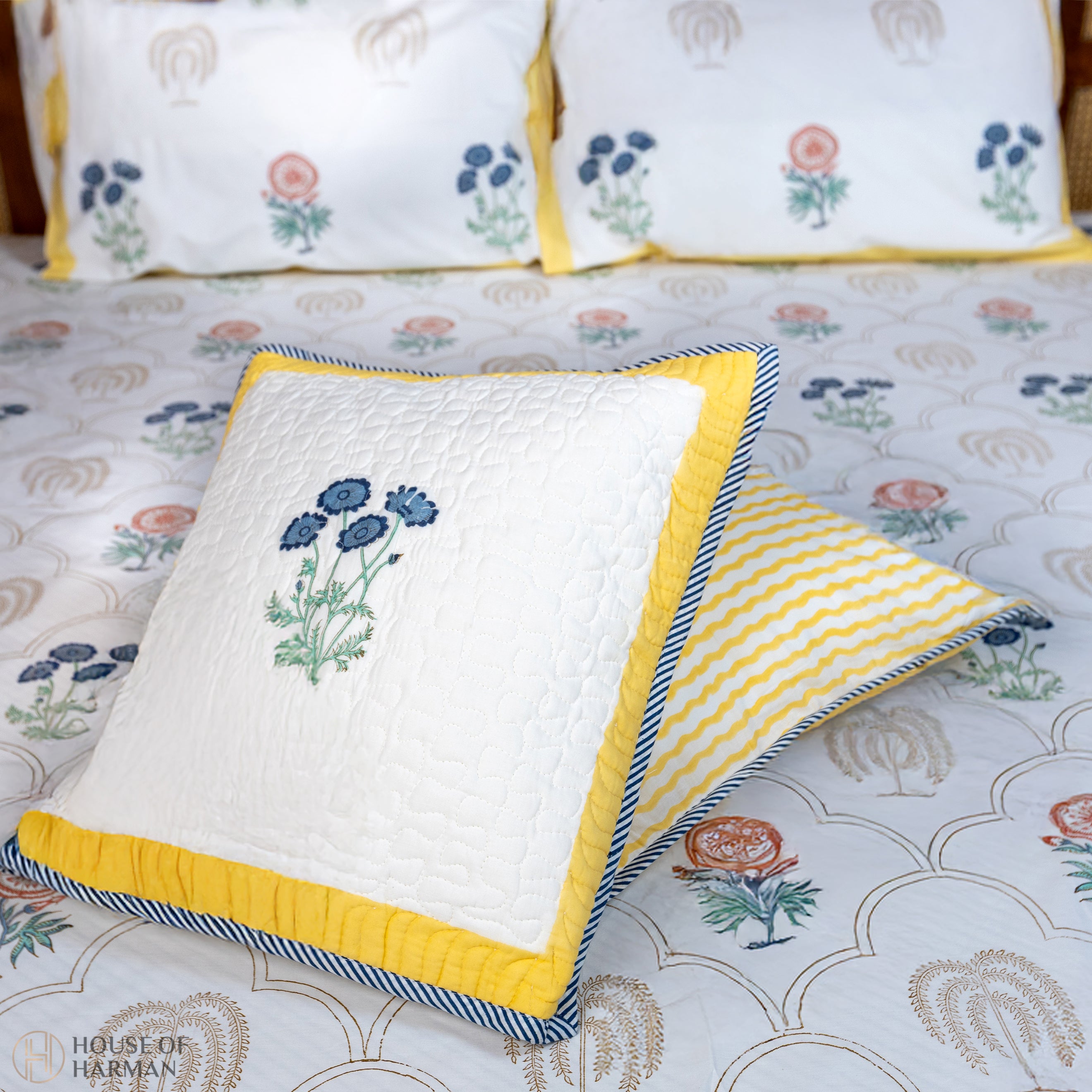 Elysian Floral Arches Bedsheet