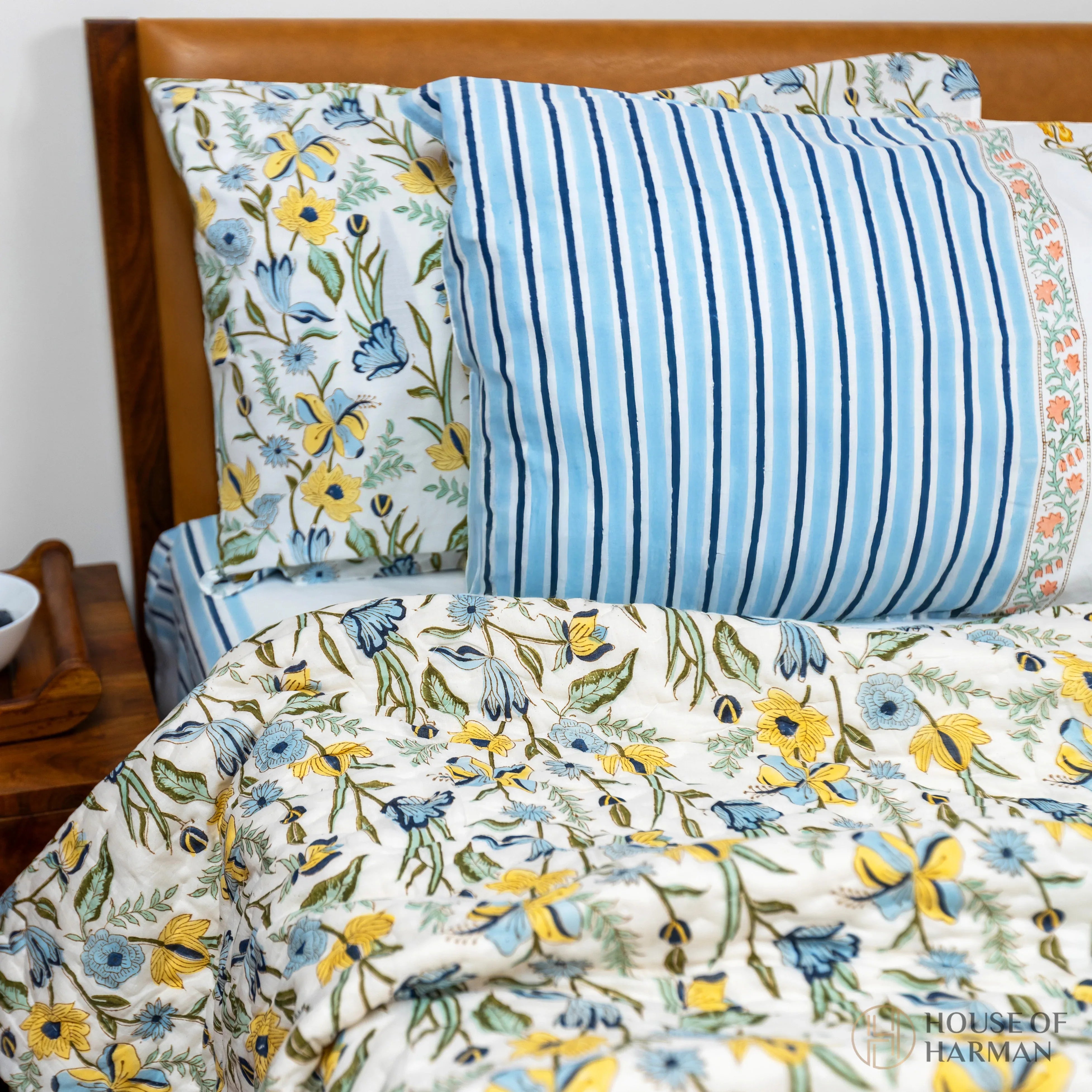 Meadow Bloom Stripes Quilt - HOUSE OF HARMAN