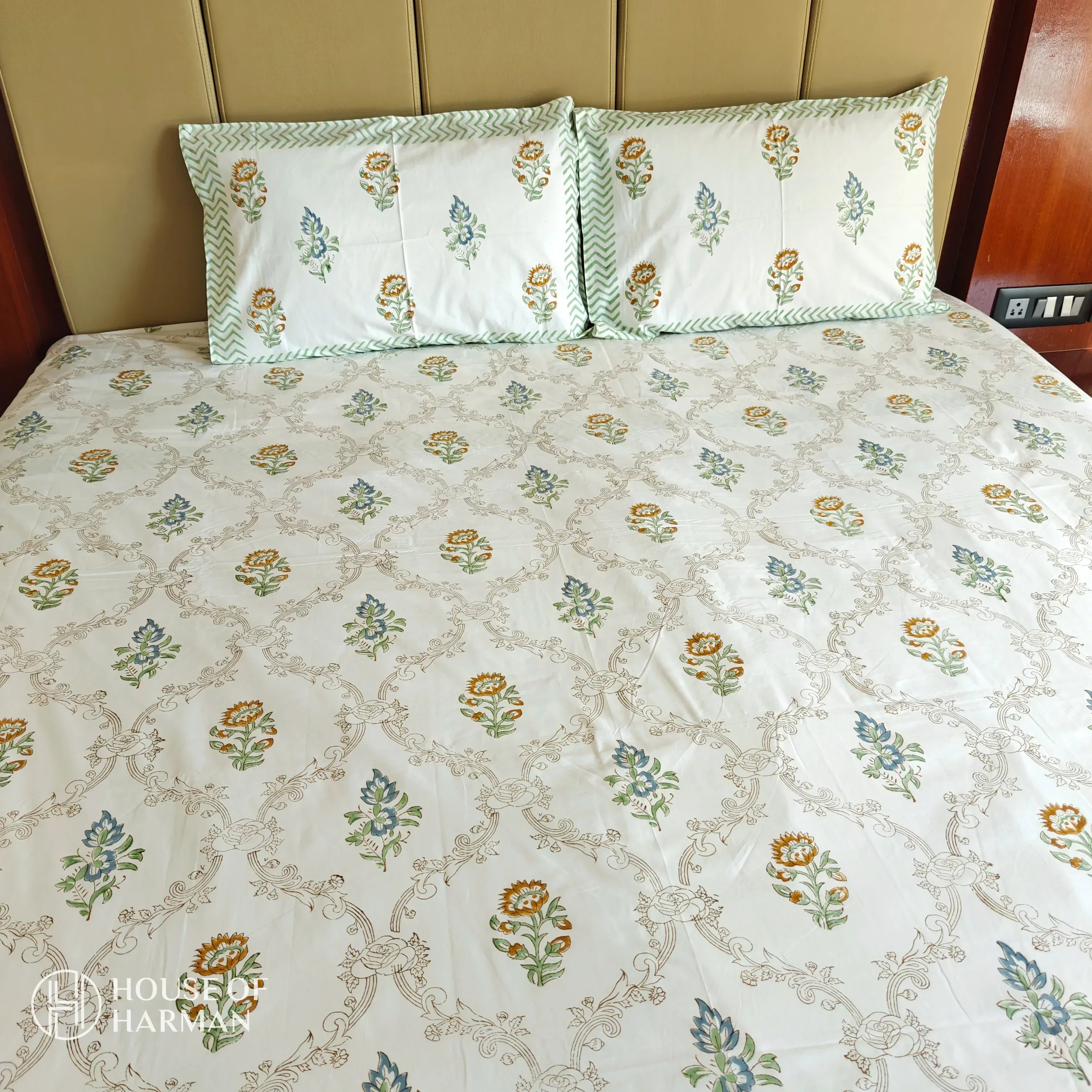 Ethereal Blooms Harmony Bedsheet - HOUSE OF HARMAN