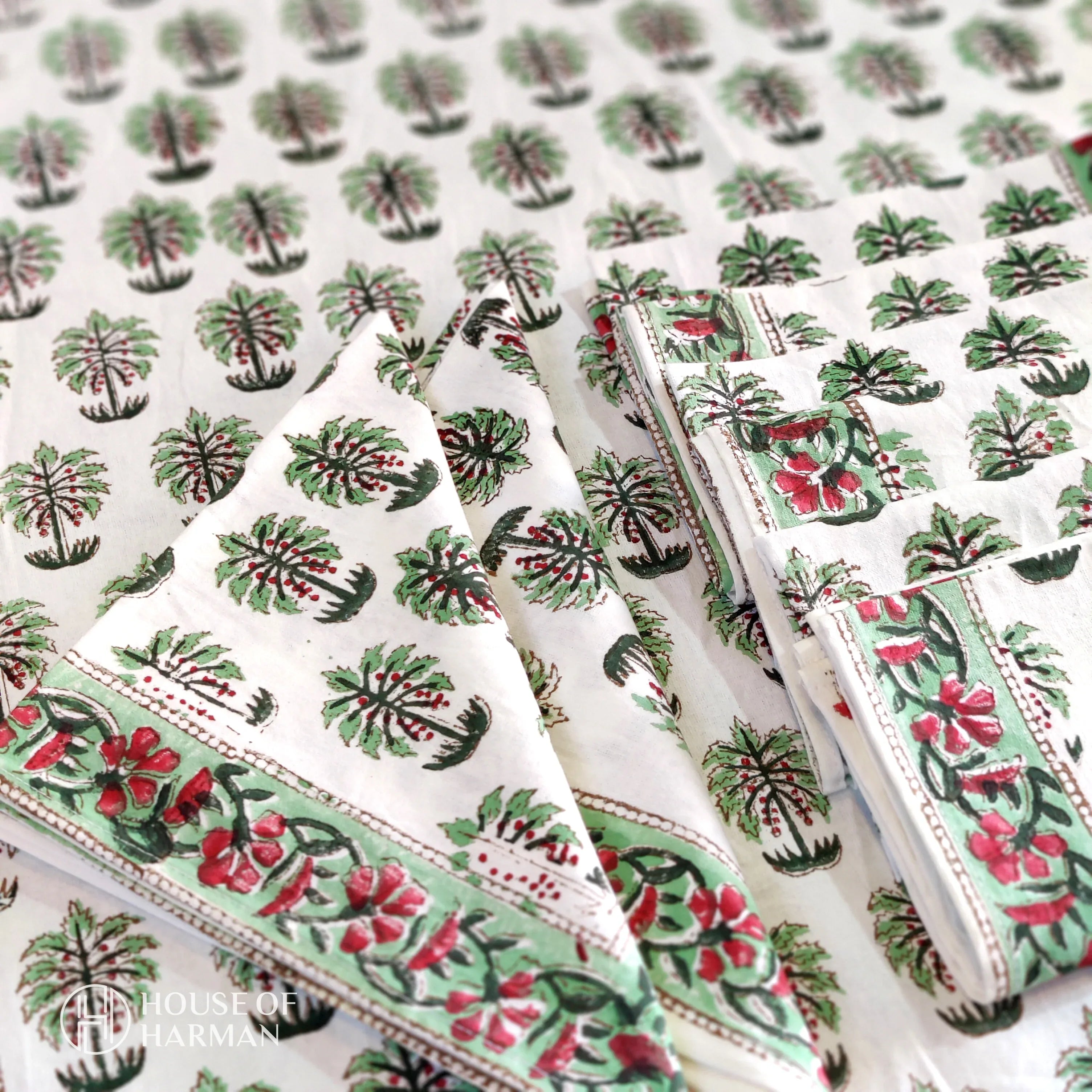 Garden Dreamscape Table Cover (With Cotton Napkins) - HOUSE OF HARMAN