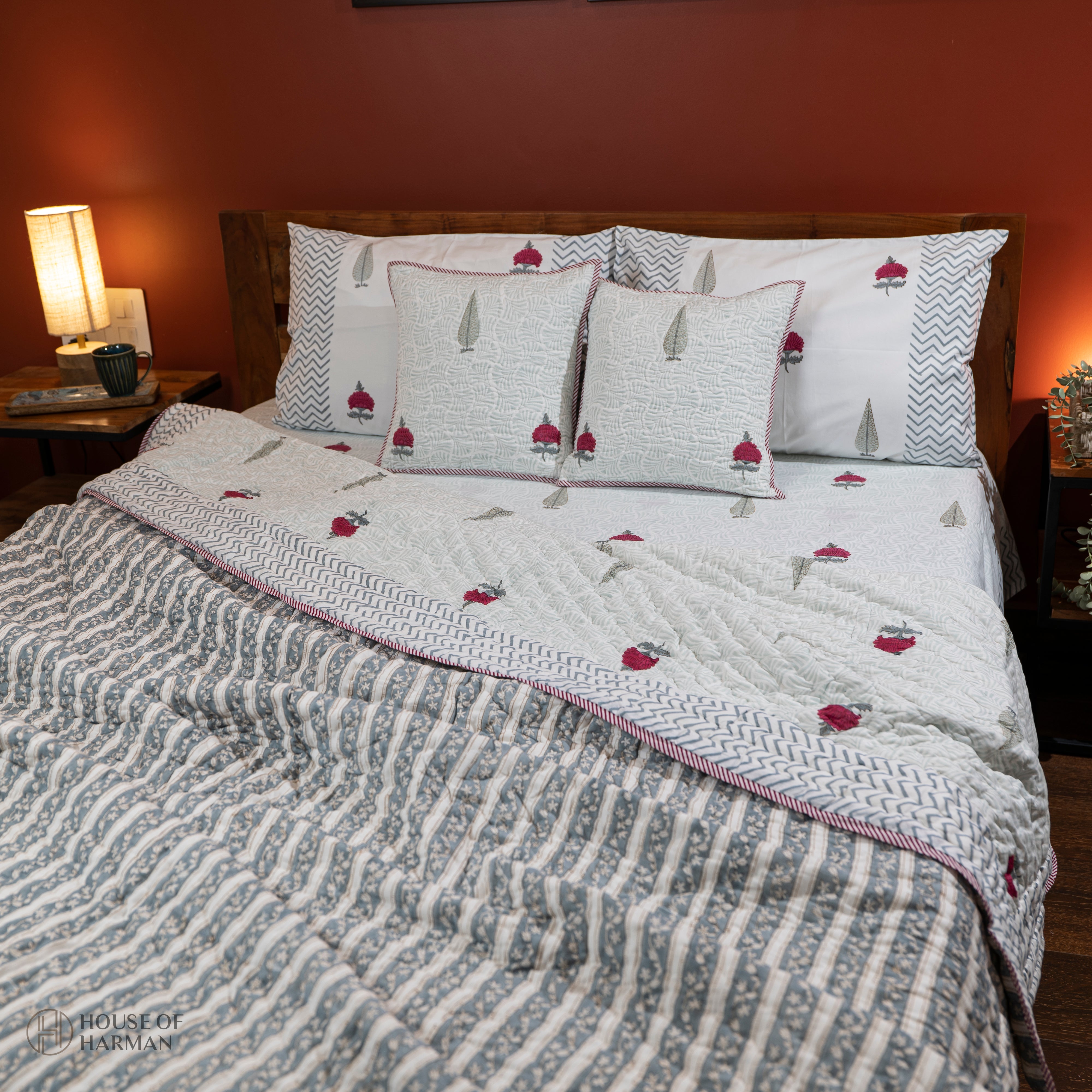 Floral Mirage Bedsheet and Quilt