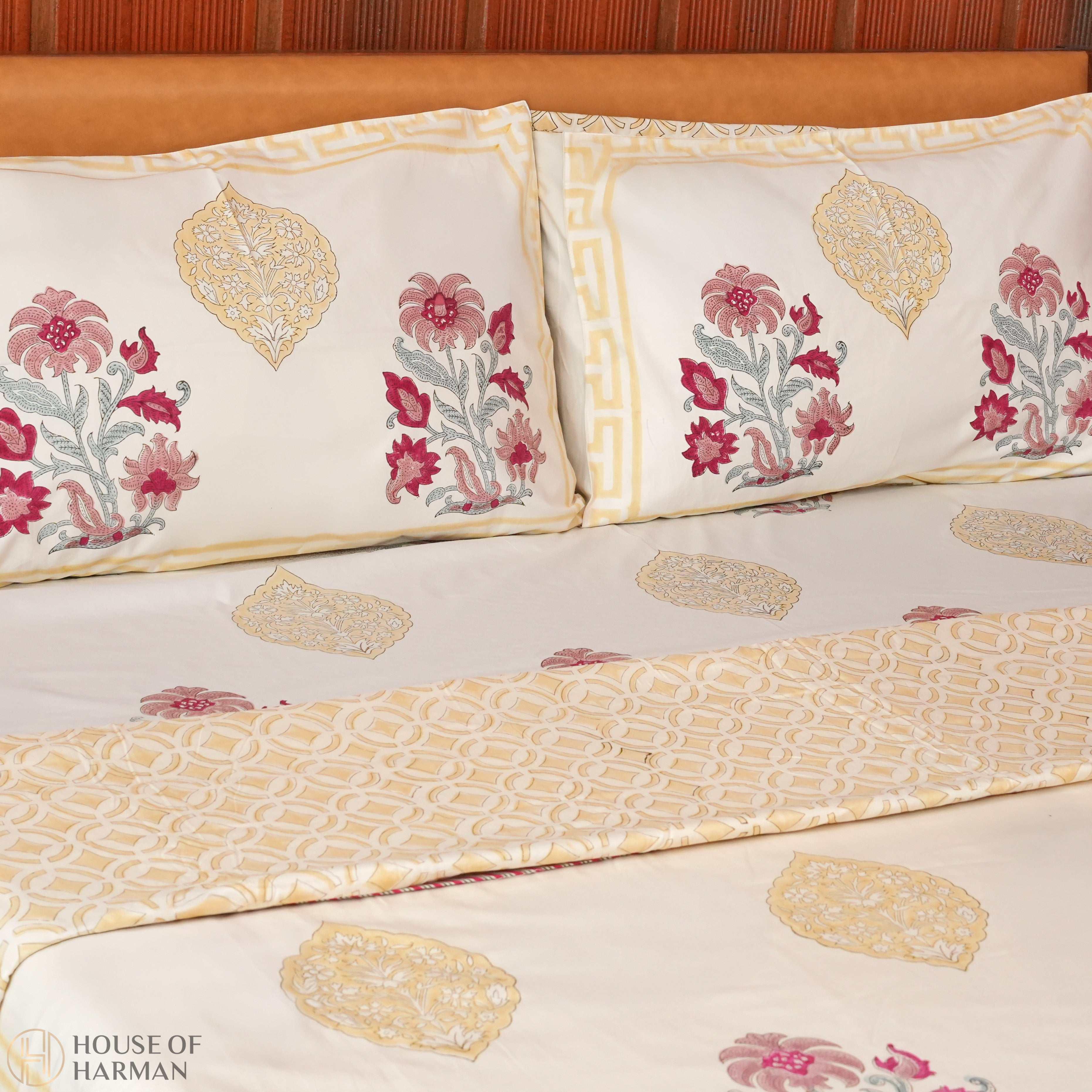 Mughal Ruby Bloom Bedsheet and Dohar - HOUSE OF HARMAN