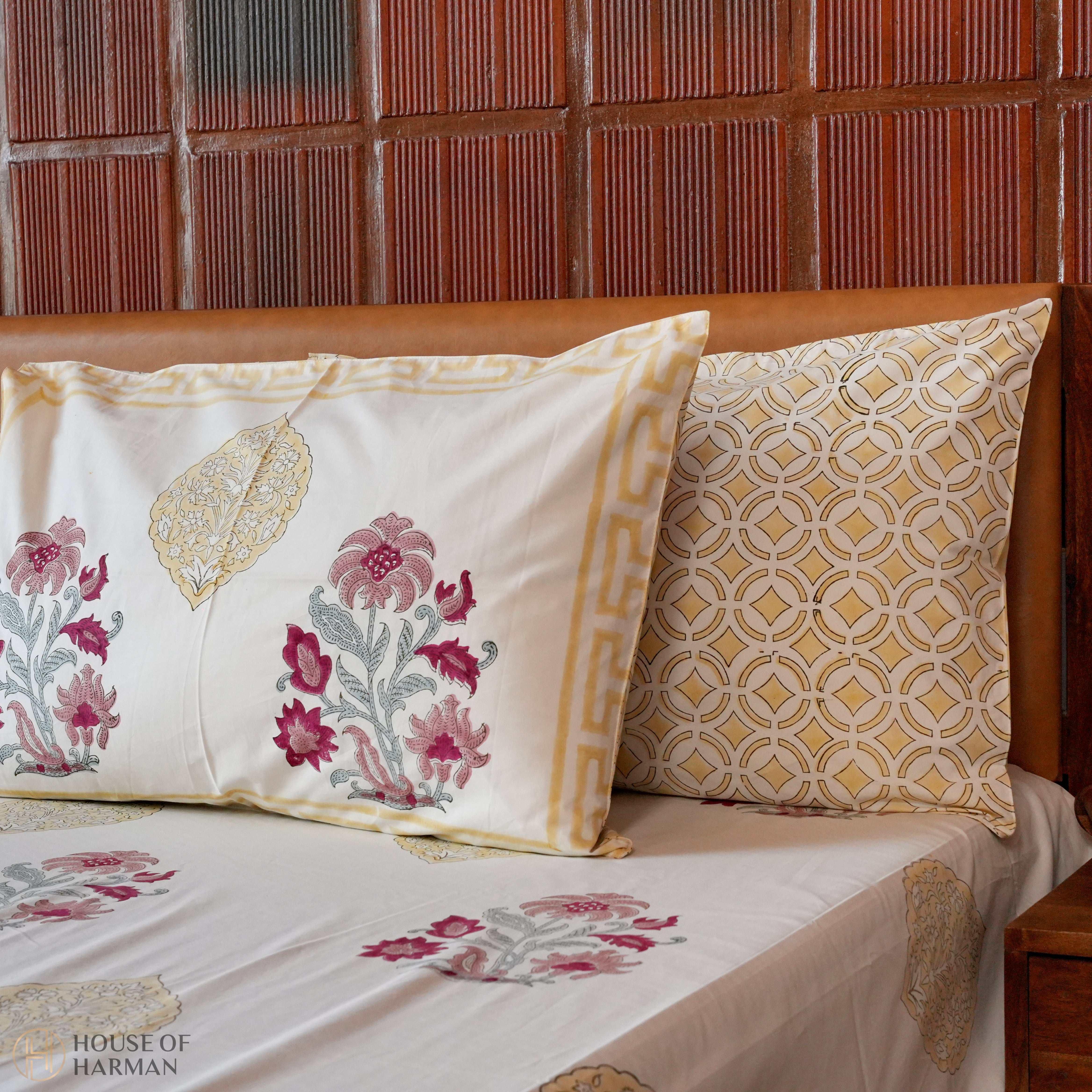 Mughal Ruby Bloom Bedsheet and Dohar - HOUSE OF HARMAN