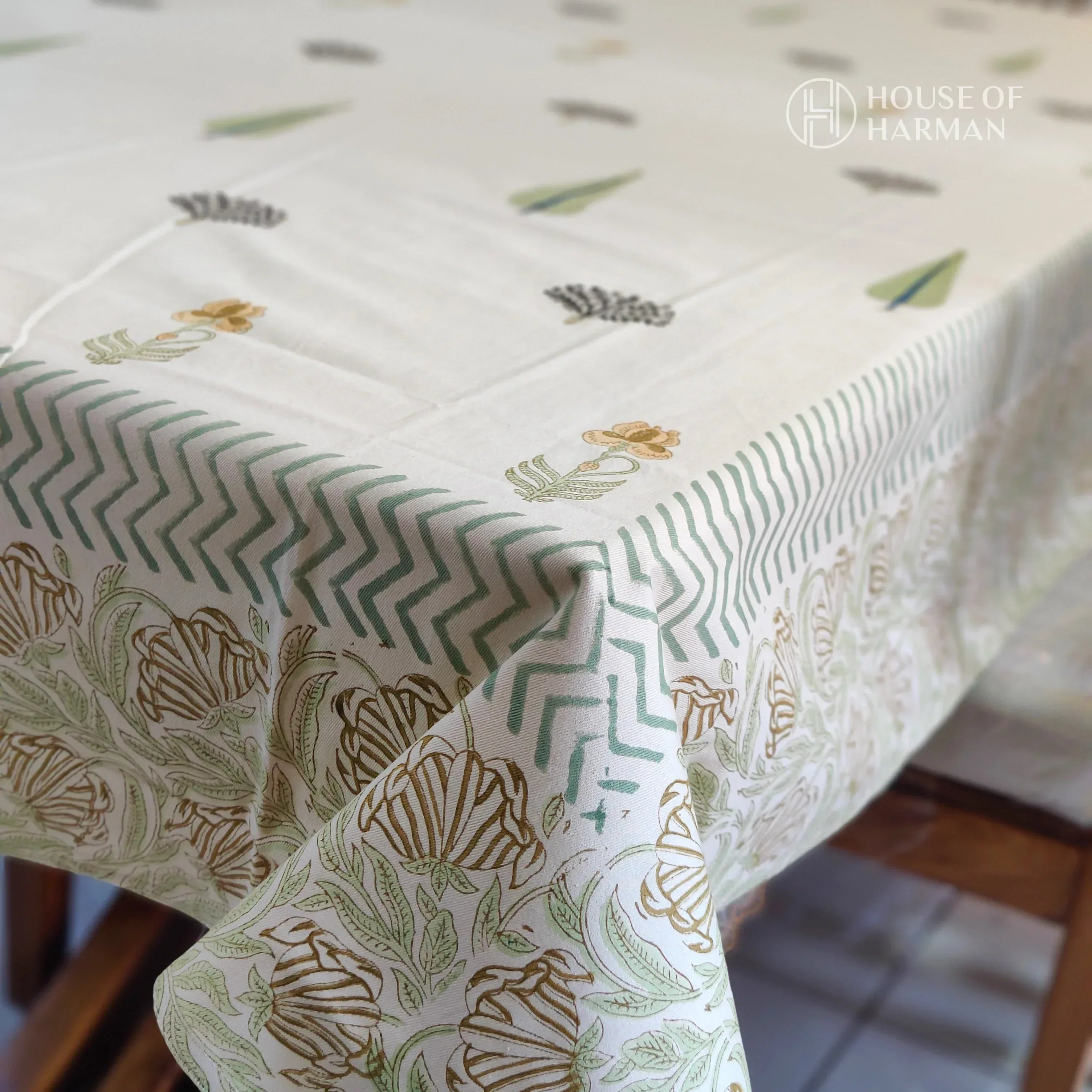 Golden Dunes Table Cover - HOUSE OF HARMAN