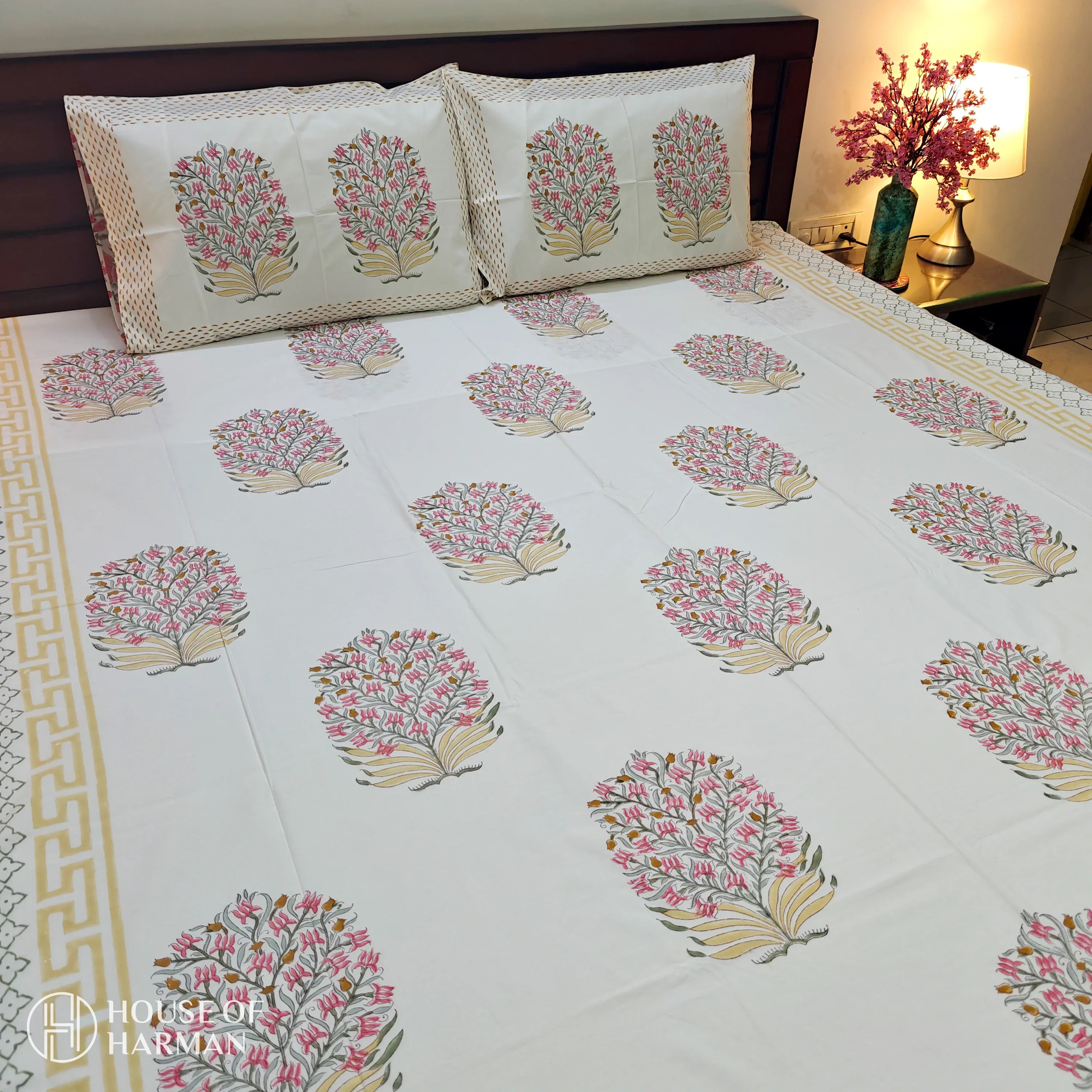 Allium Dreams Essence Bedsheet - HOUSE OF HARMAN