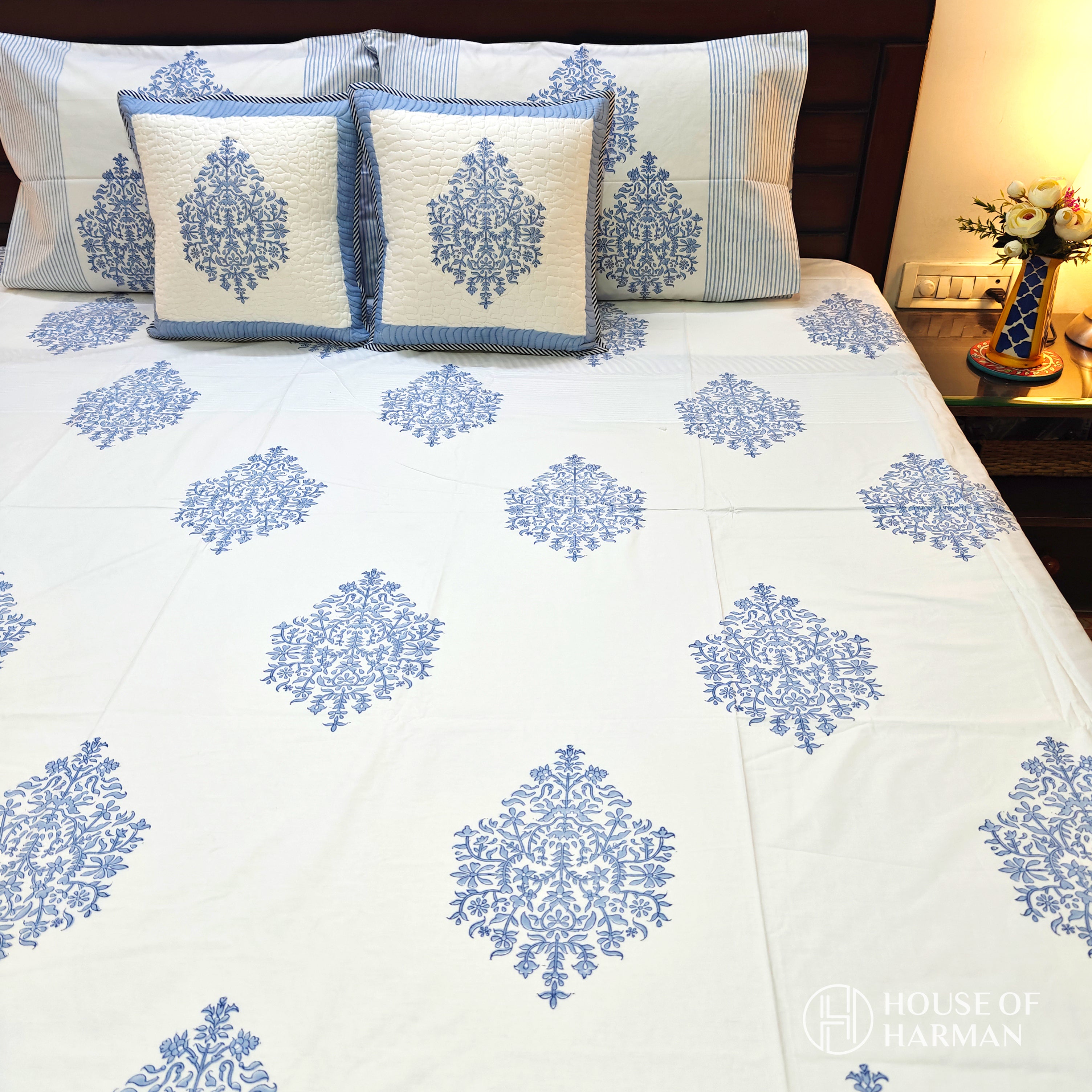 Bluebell Elegance Bedsheet