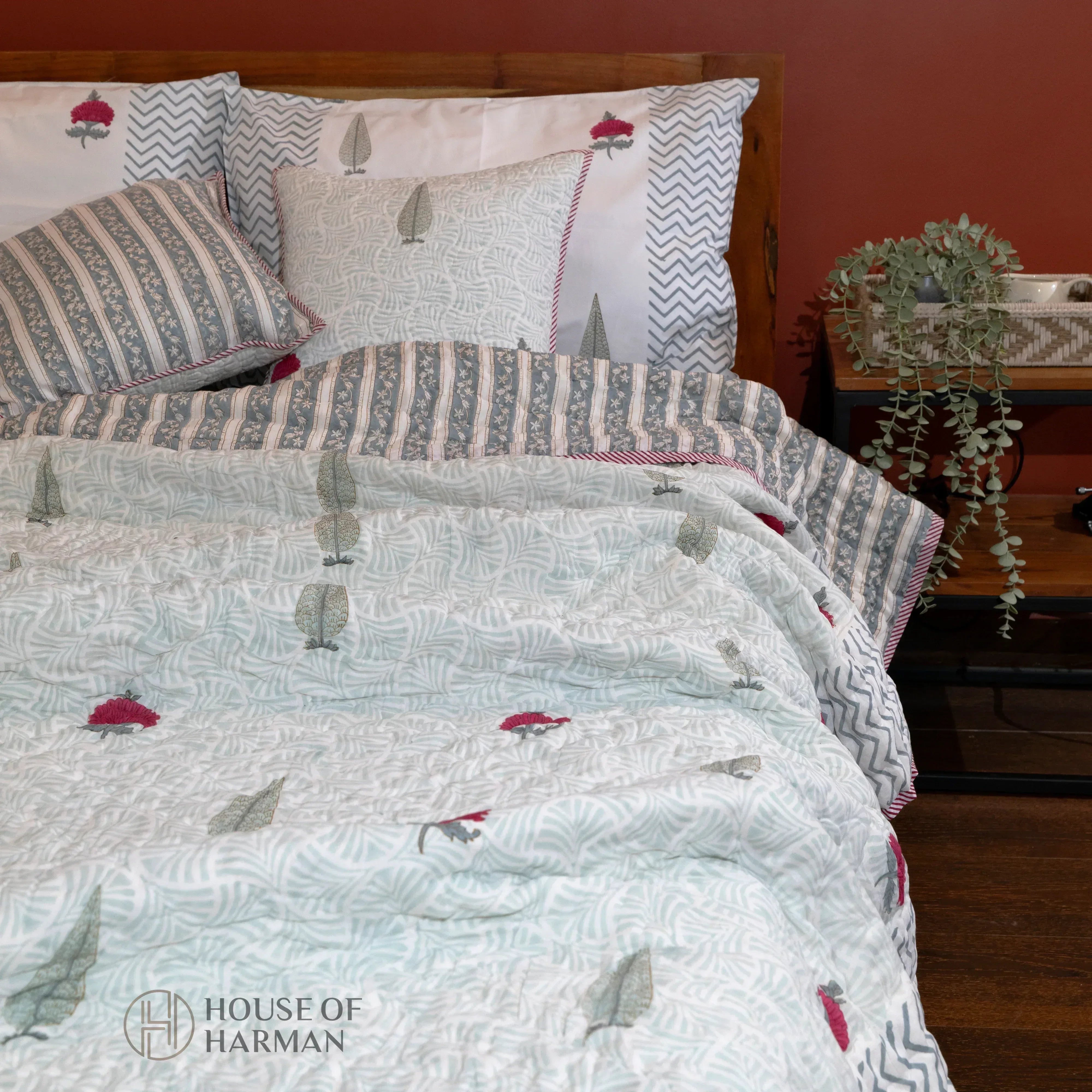 Floral Mirage Bedsheet and Quilt - HOUSE OF HARMAN