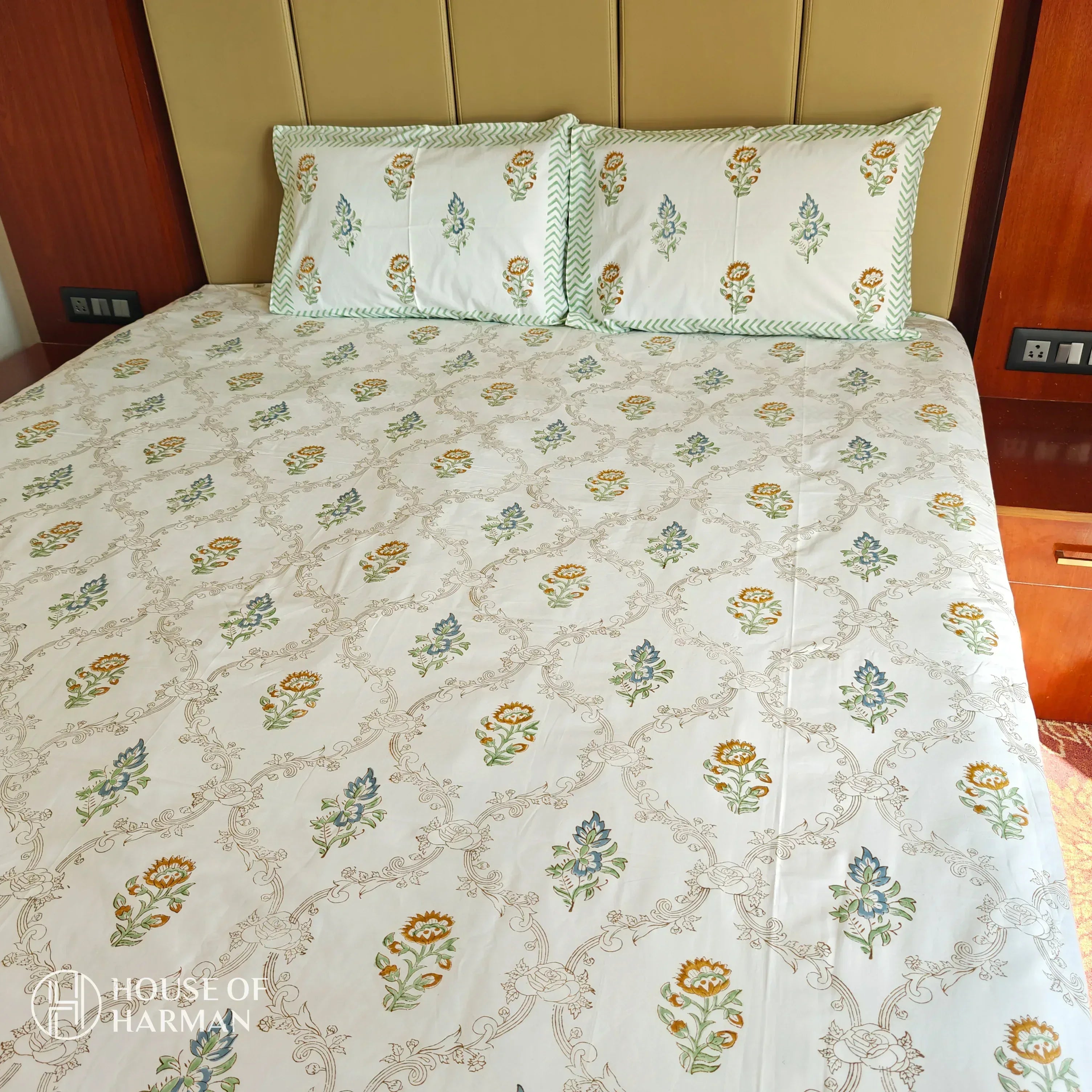 Ethereal Blooms Harmony Bedsheet and Quilt - HOUSE OF HARMAN