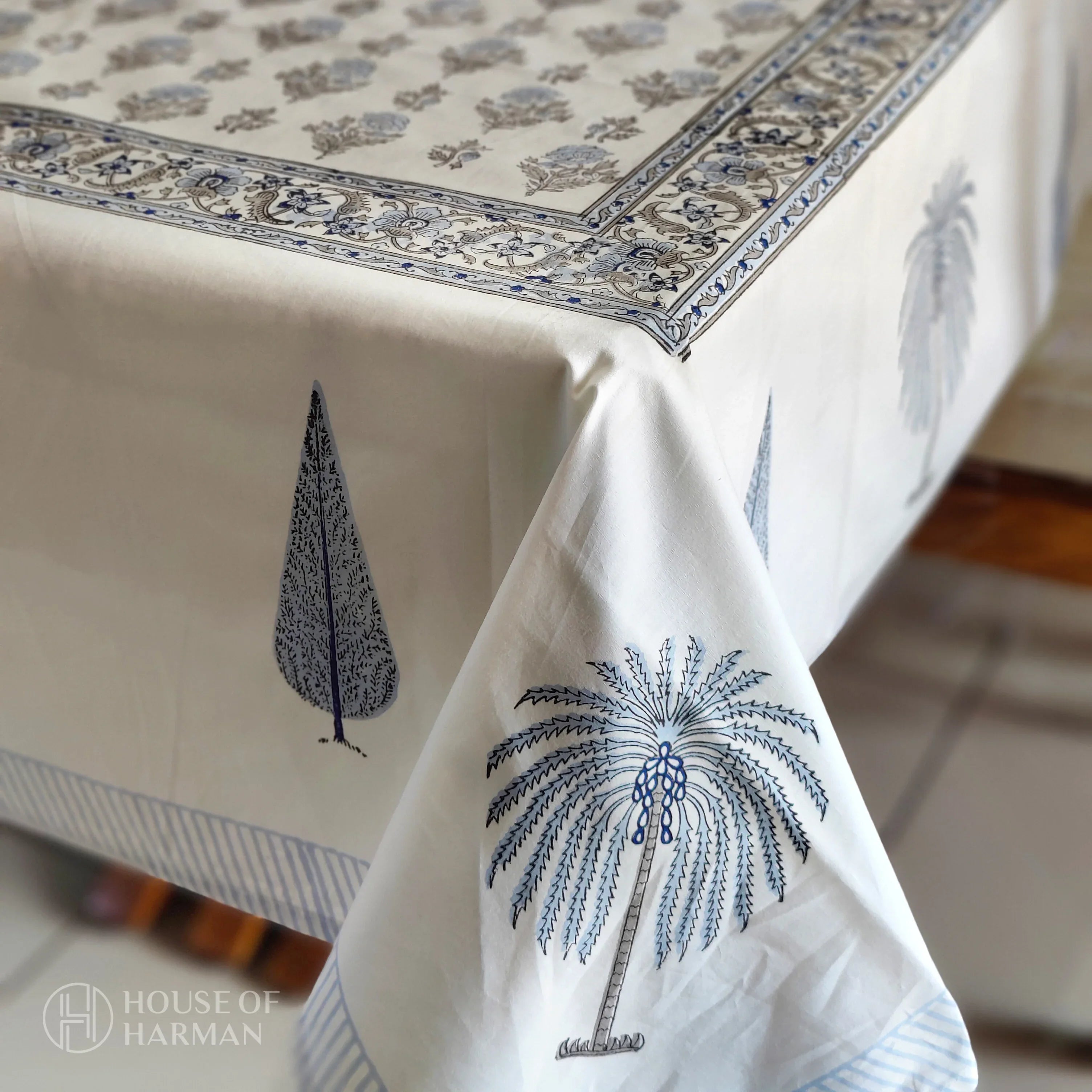 Botanical Bliss Table Cover - HOUSE OF HARMAN