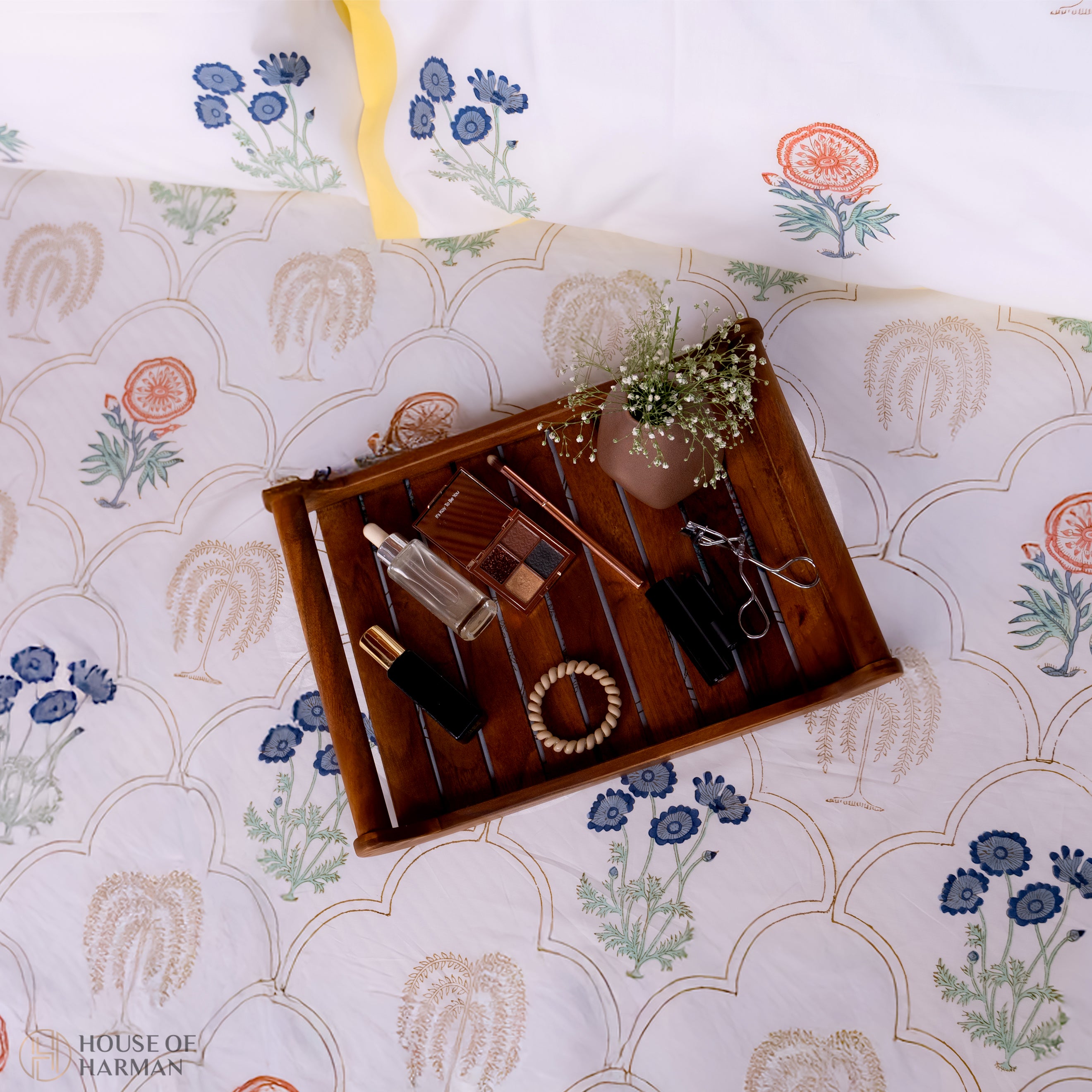 Elysian Floral Arches Bedsheet