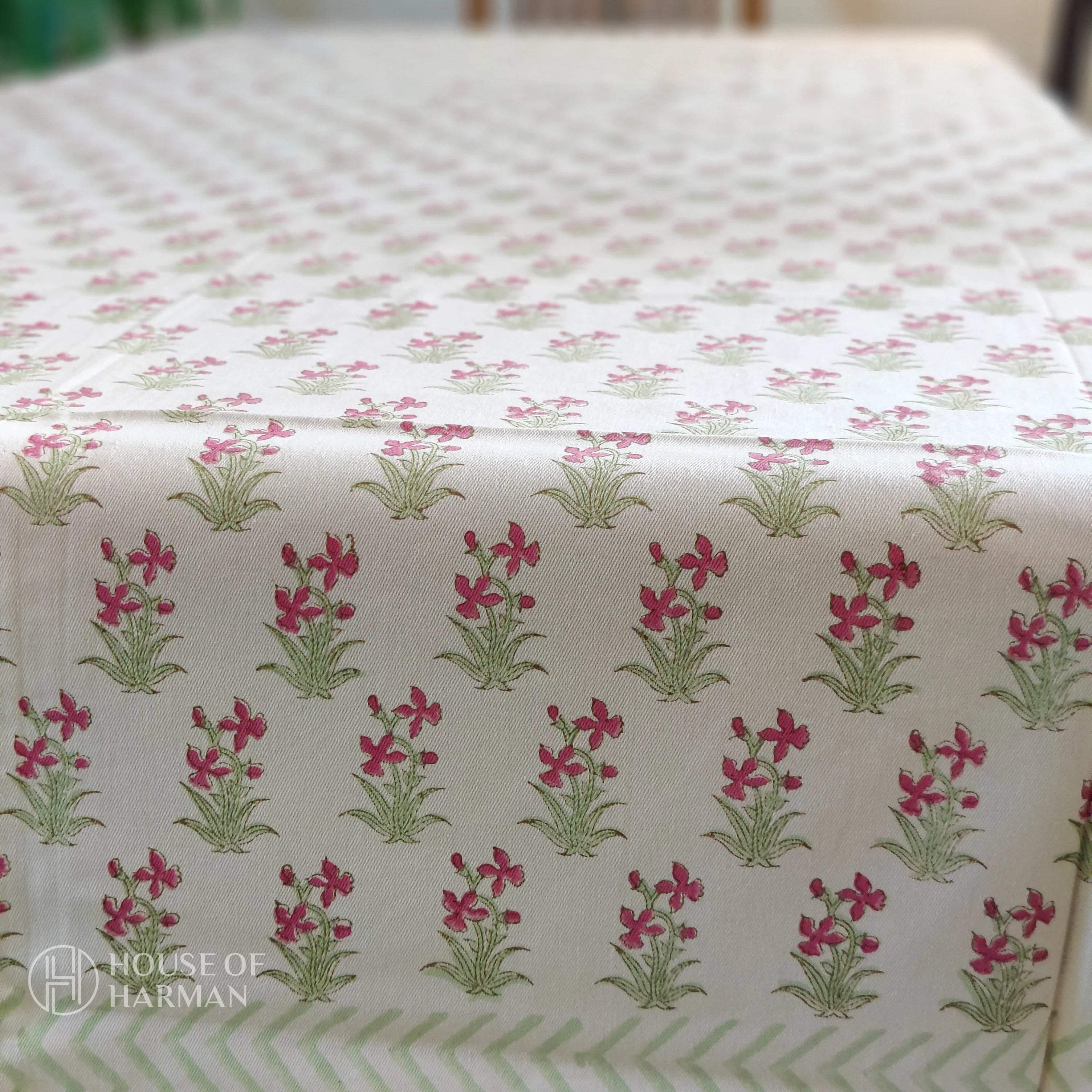 Rosy Meadow Table Cover - HOUSE OF HARMAN