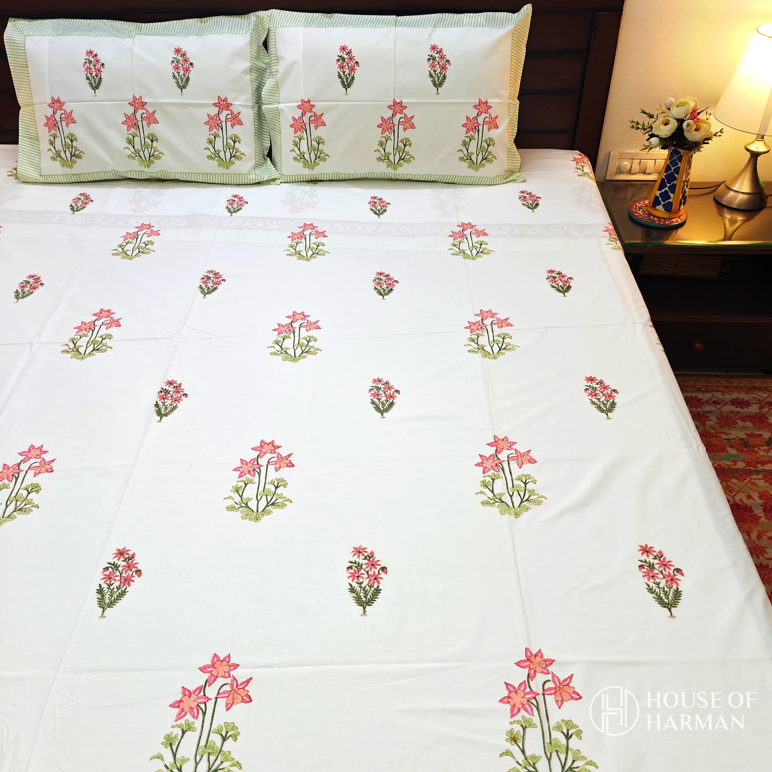 Floral Medley Dreams Bedsheet - HOUSE OF HARMAN