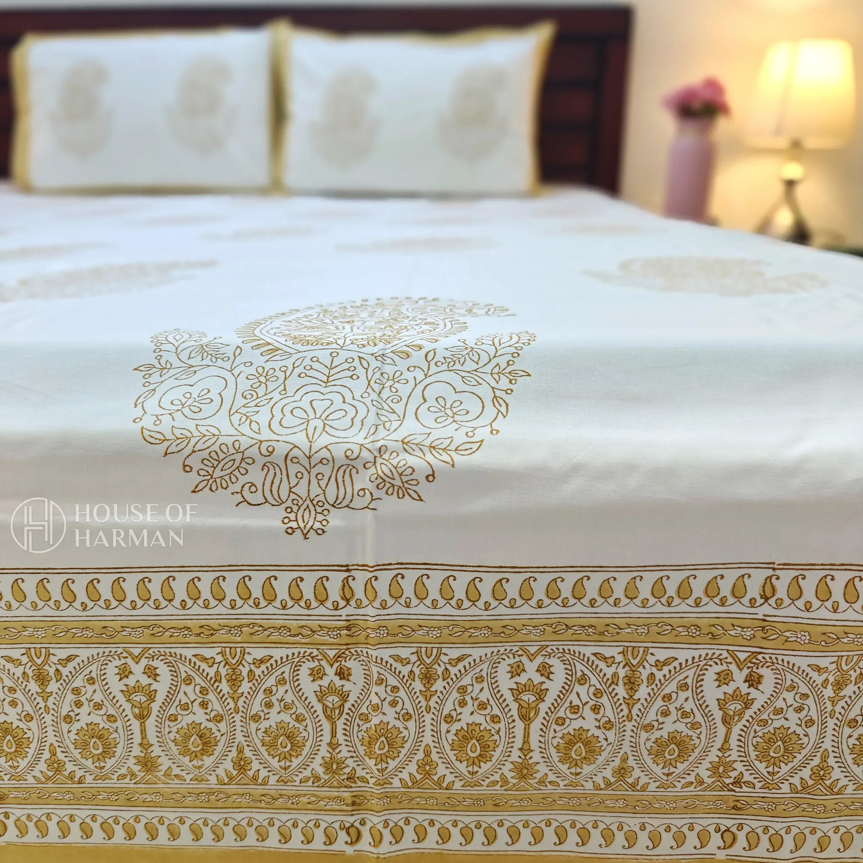 Golden Paisley Bloom Bedsheet - HOUSE OF HARMAN