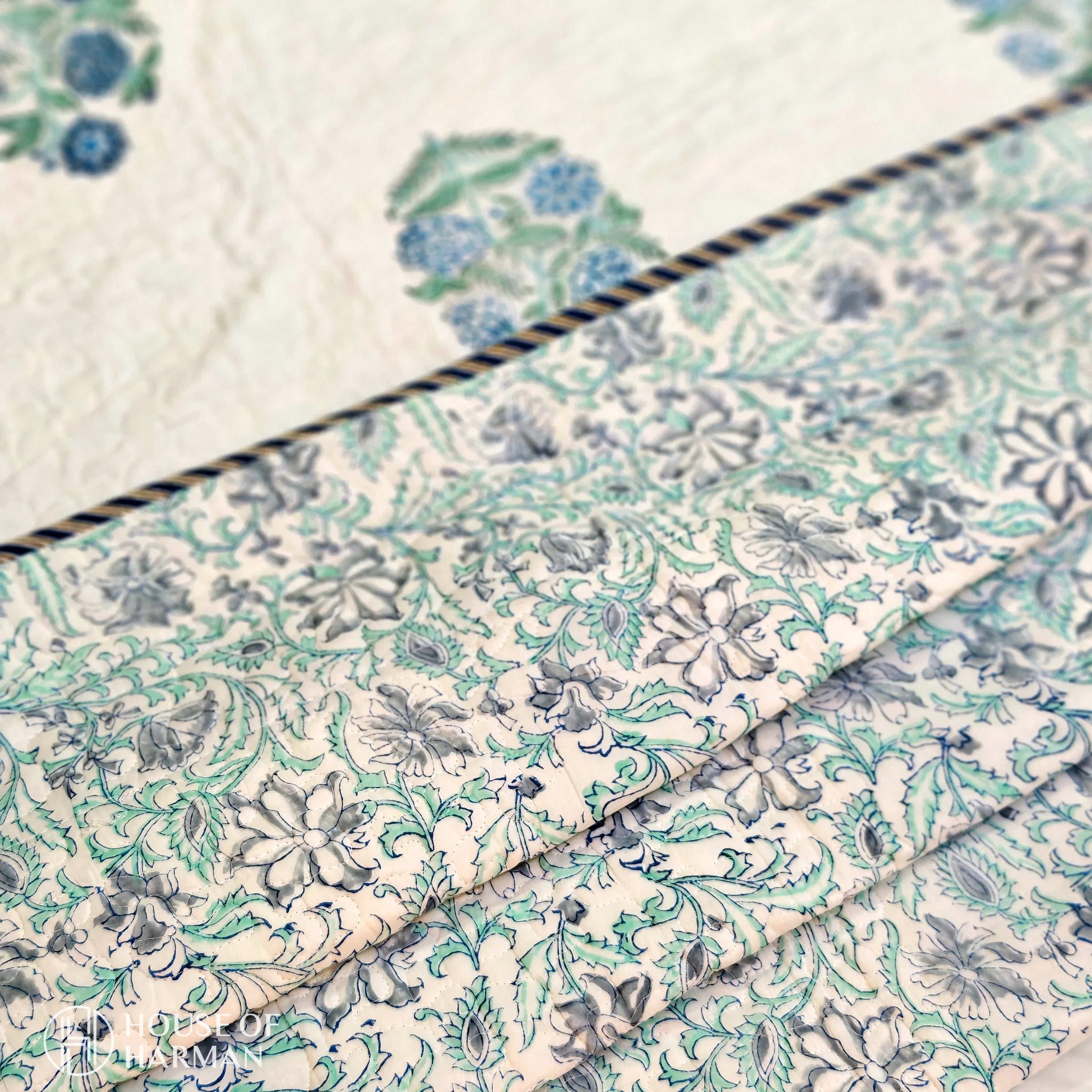 Navya Neelbagh Bedcover - HOUSE OF HARMAN