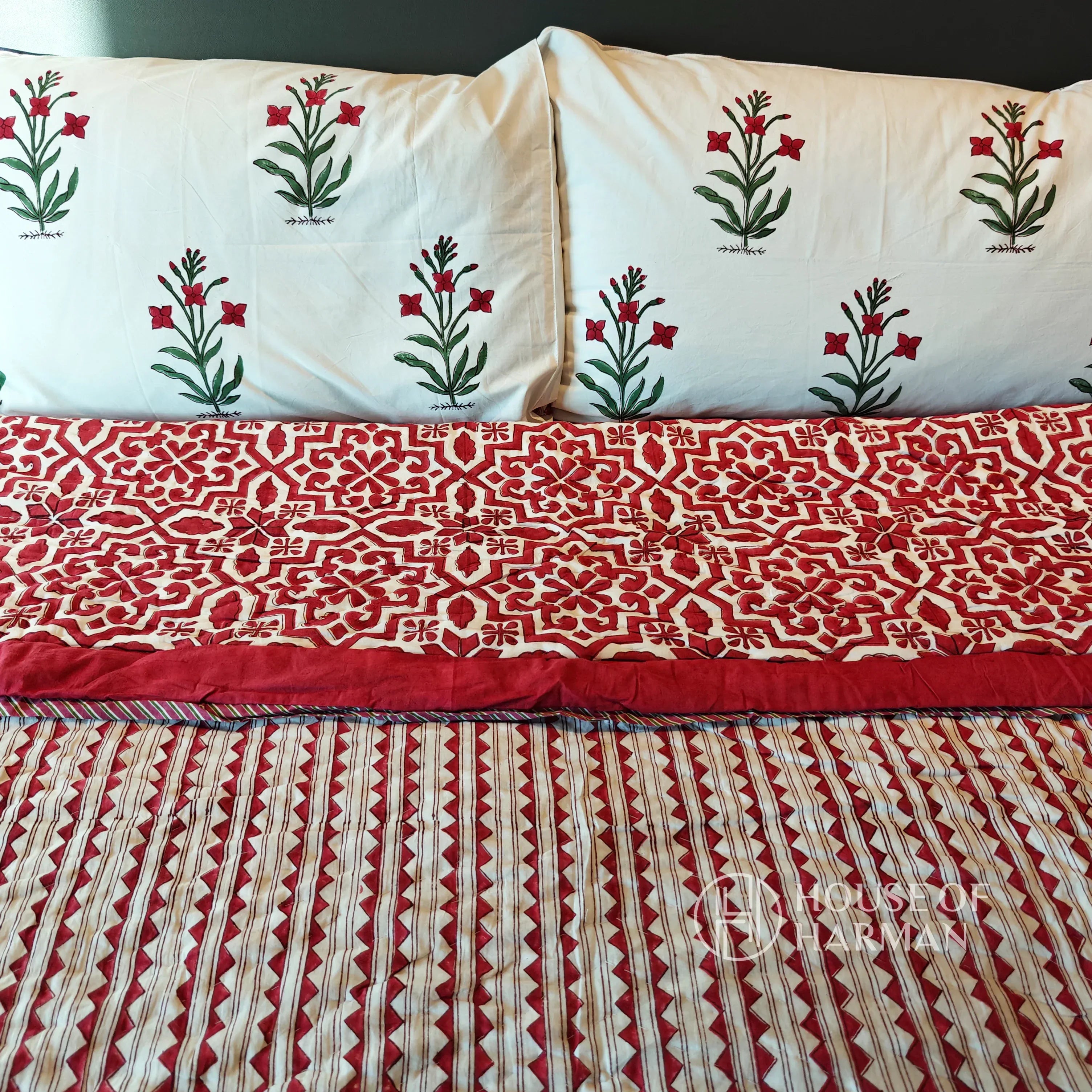 Crimson Lattice Dream Bedsheet and Quilt - HOUSE OF HARMAN