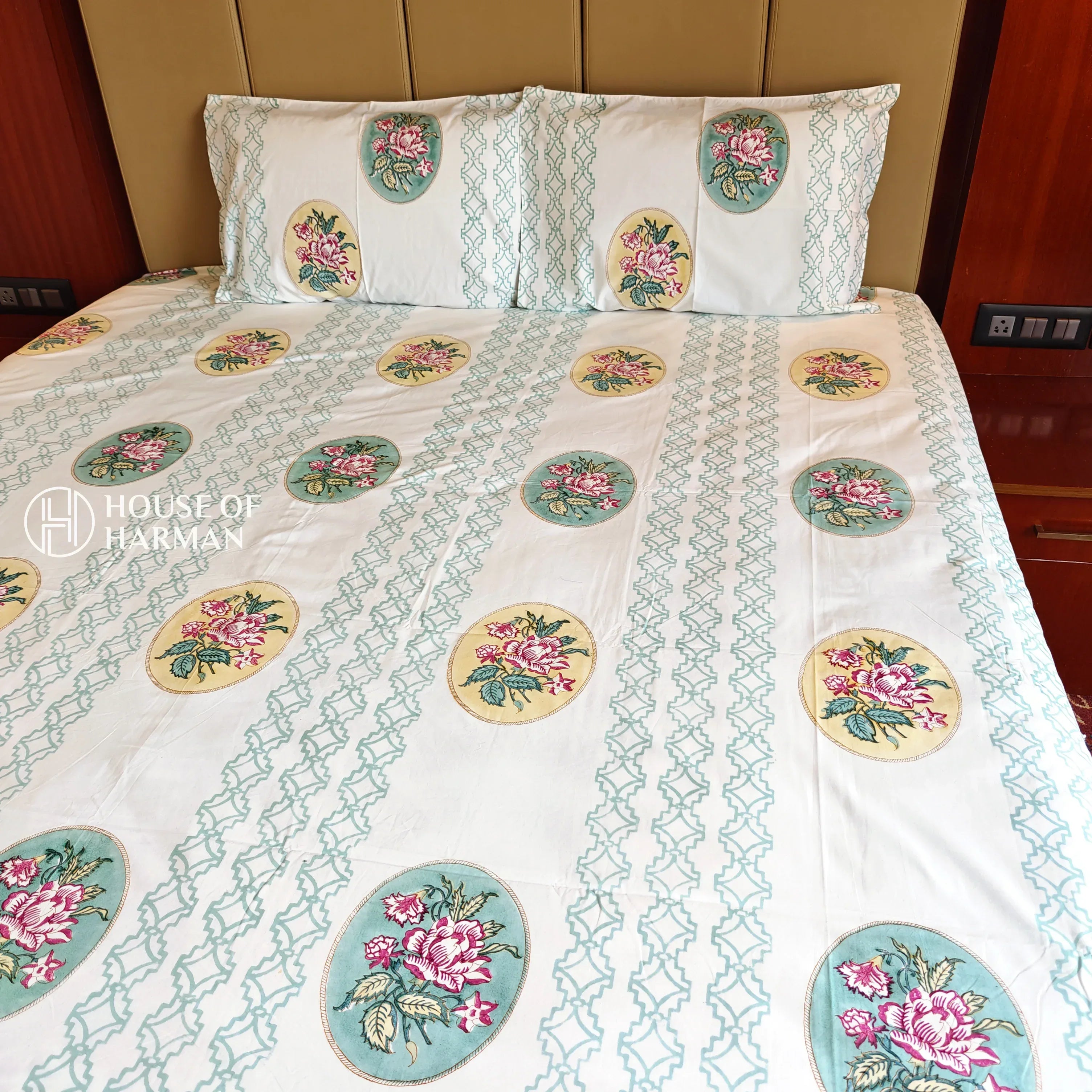 Blushing Rose Elegance Bedsheet and Dohar - HOUSE OF HARMAN