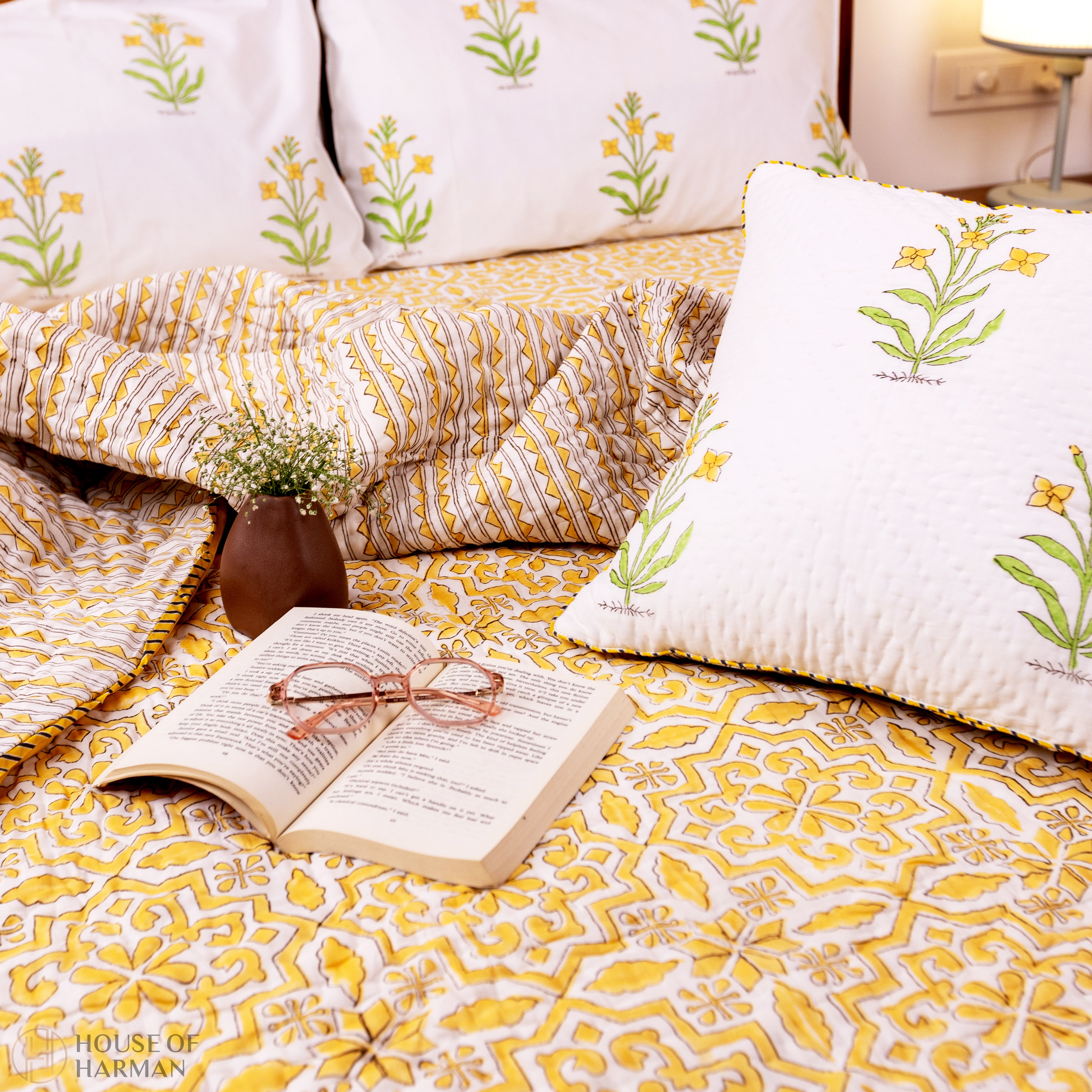 Golden Lattice Dream Quilt