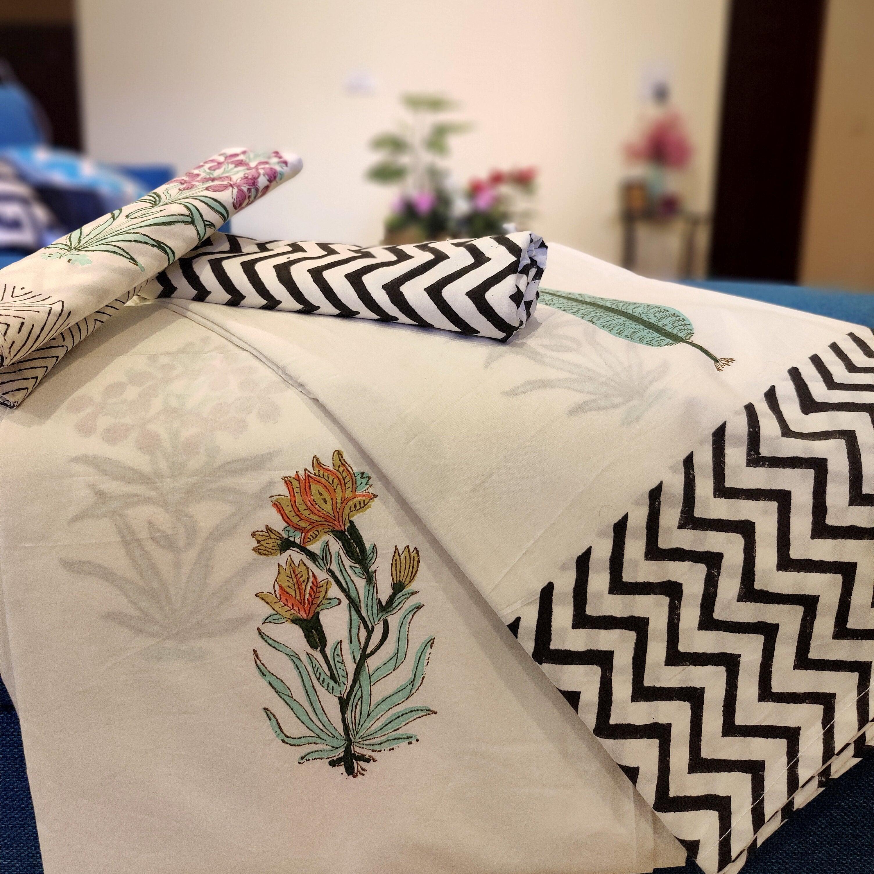 Classic Guldasta Bedsheet - HOUSE OF HARMAN