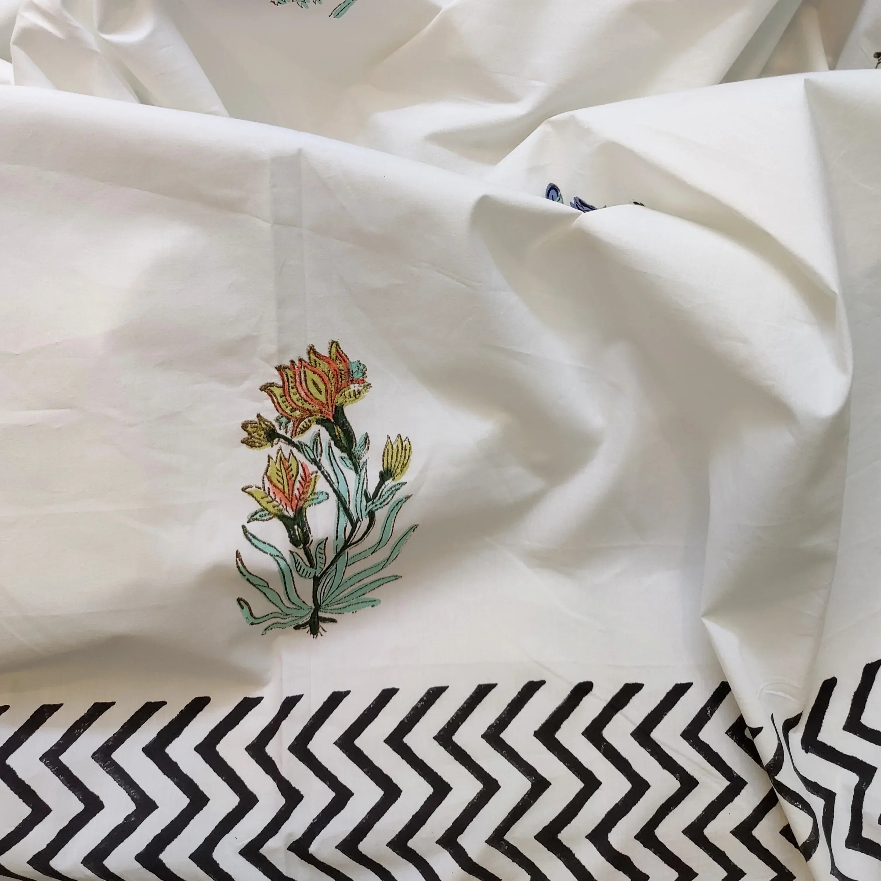 Classic Guldasta Bedsheet - HOUSE OF HARMAN