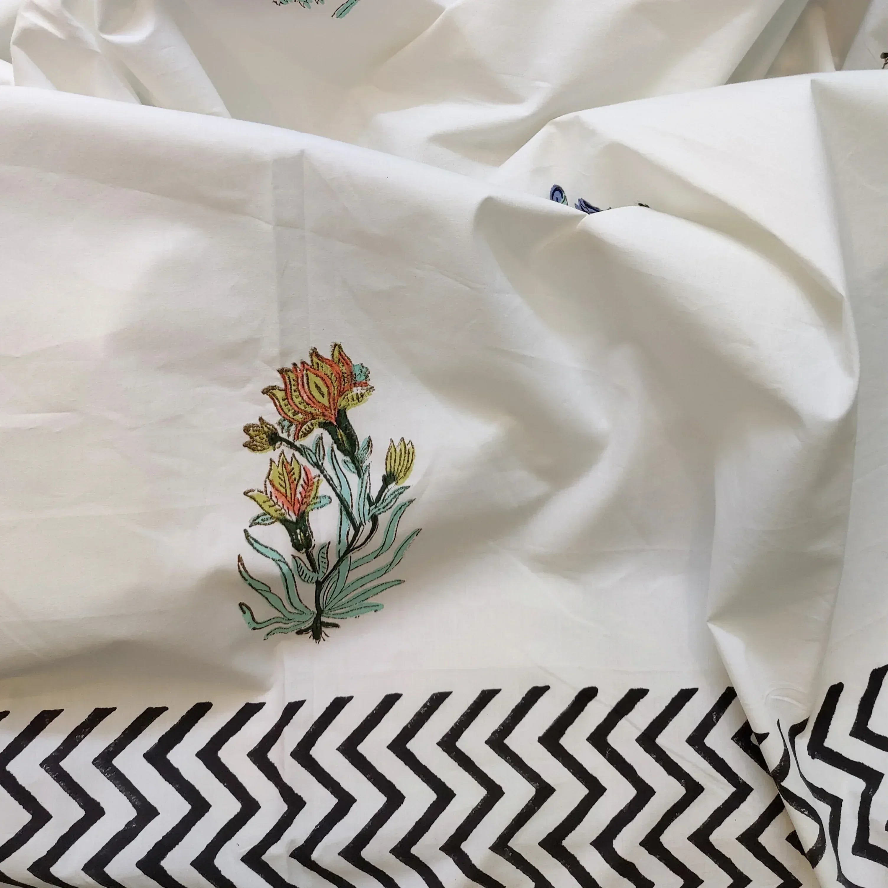 Classic Guldasta Bedsheet - HOUSE OF HARMAN