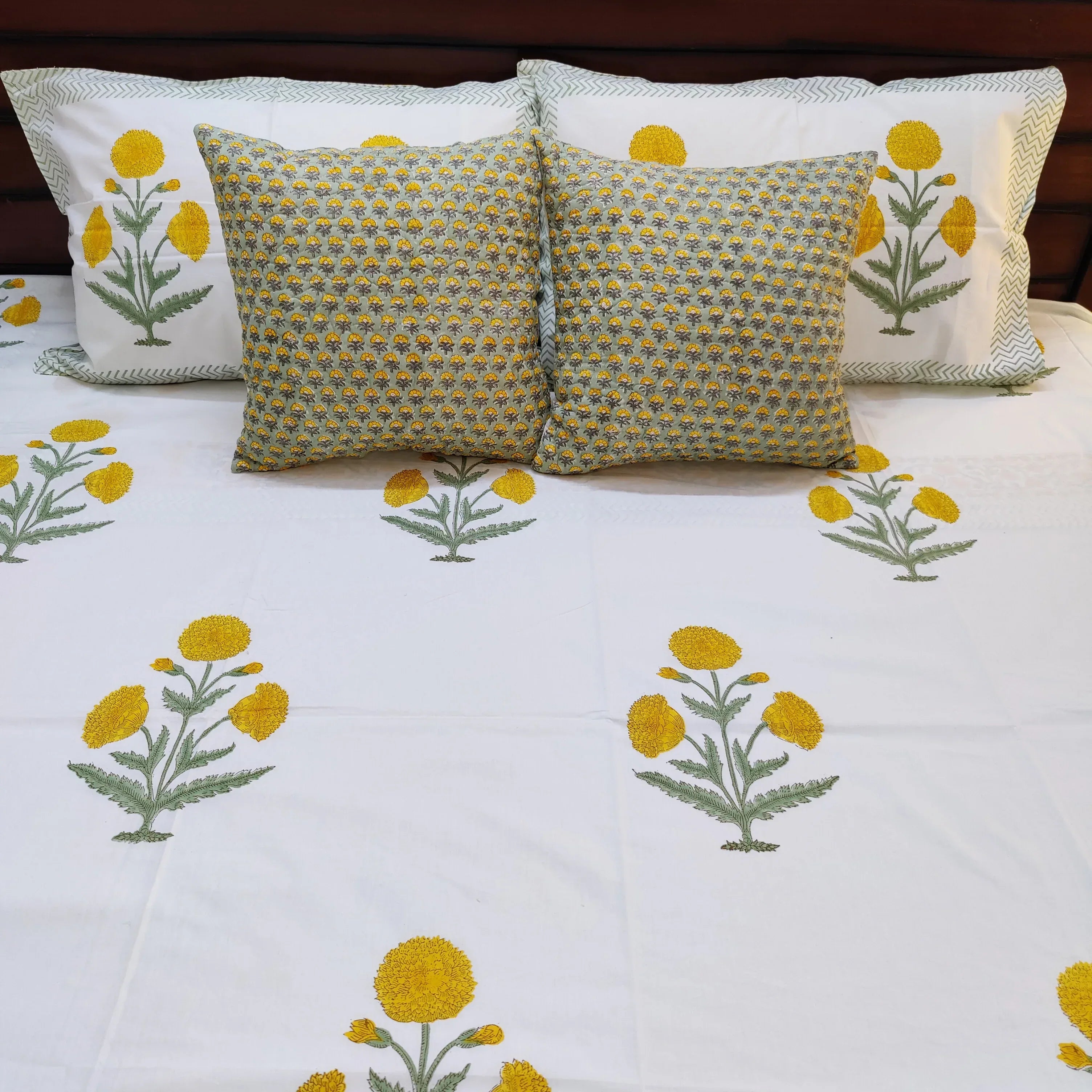 Yellow Wildpoppy Fields Bedsheet - HOUSE OF HARMAN