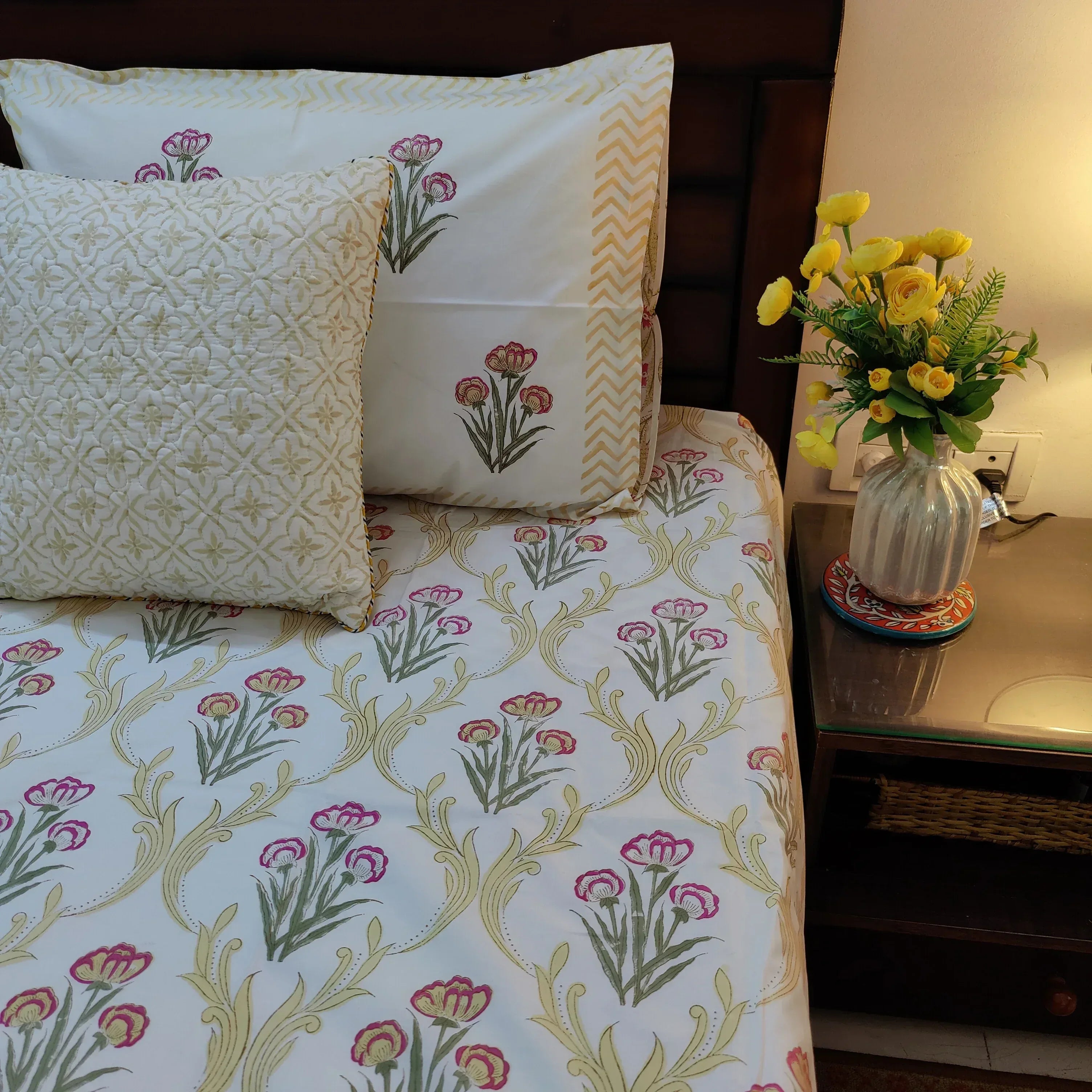 Golden Dreams Bedsheet - HOUSE OF HARMAN