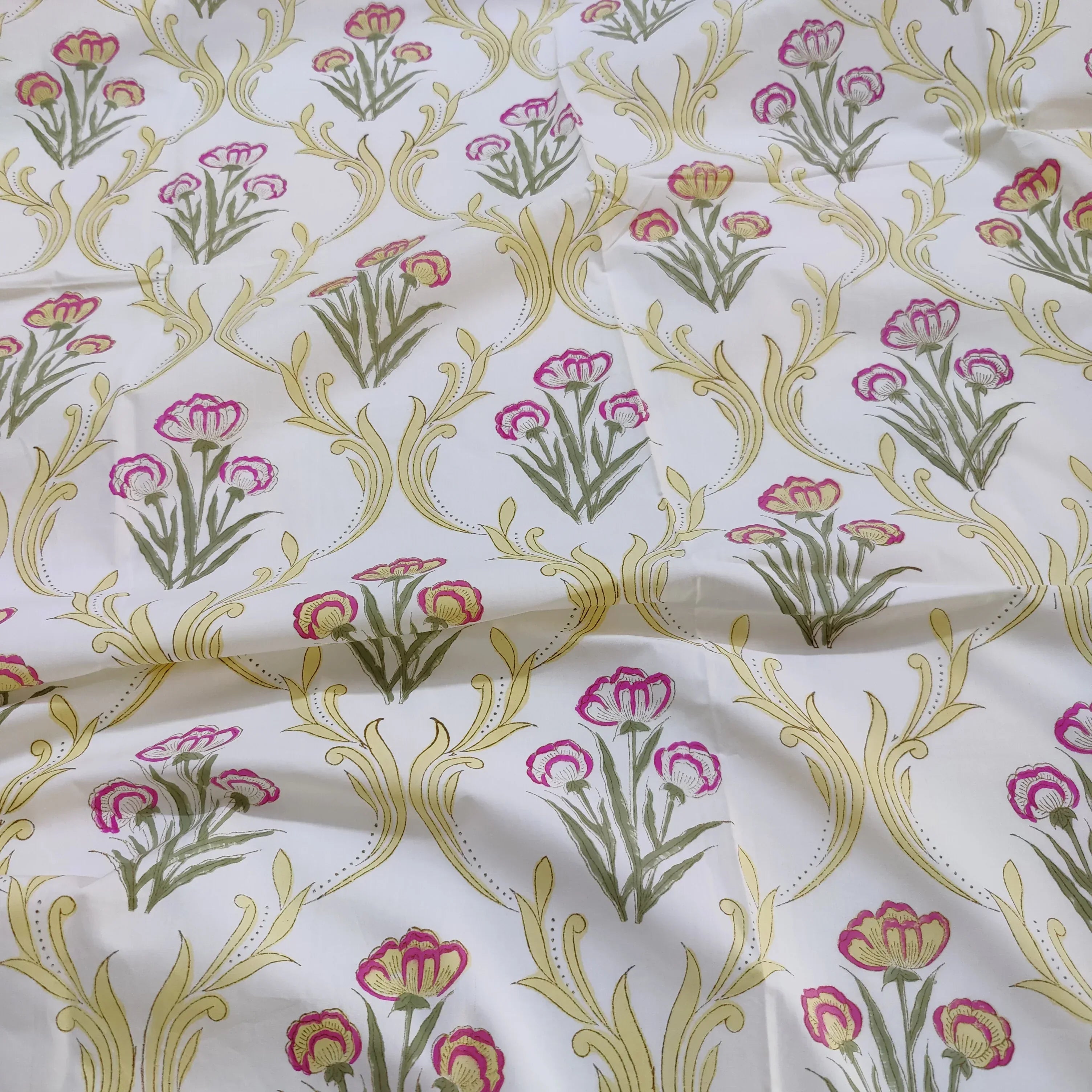 Golden Dreams Bedsheet - HOUSE OF HARMAN