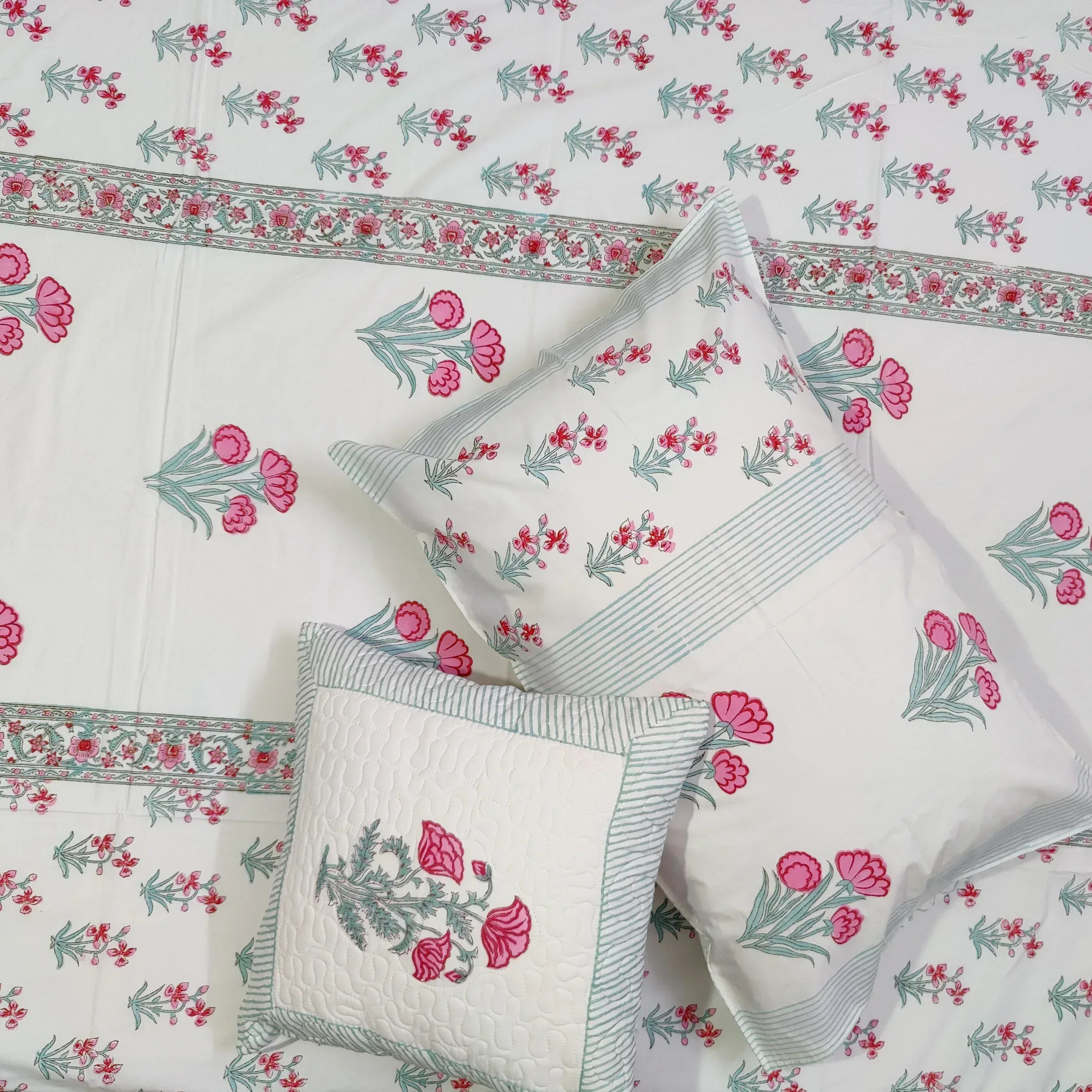 Pink Petal Dreams Bedsheet and Quilt - HOUSE OF HARMAN