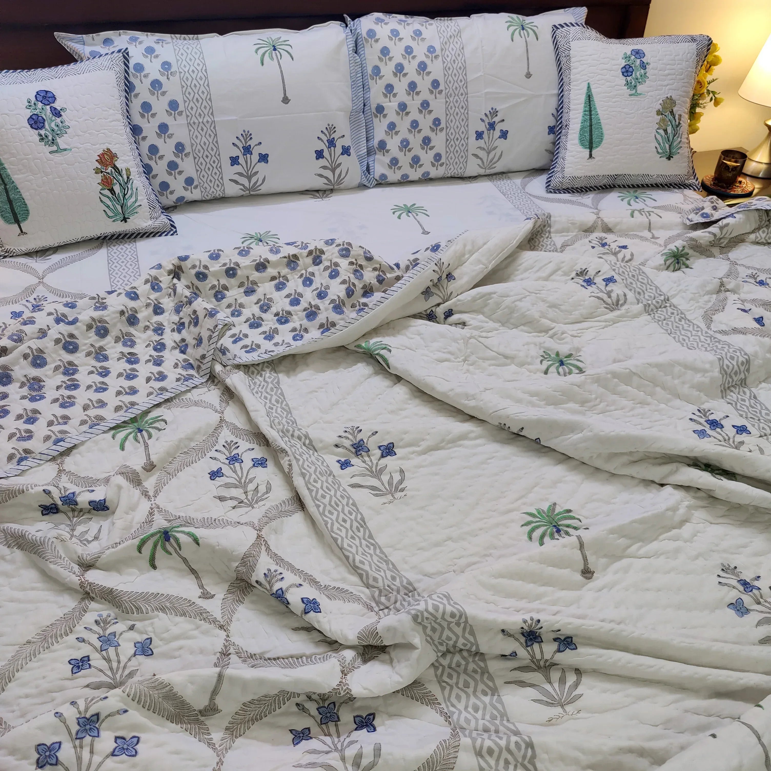 Coastal Flora Fusion Bedsheet and Quilt - HOUSE OF HARMAN