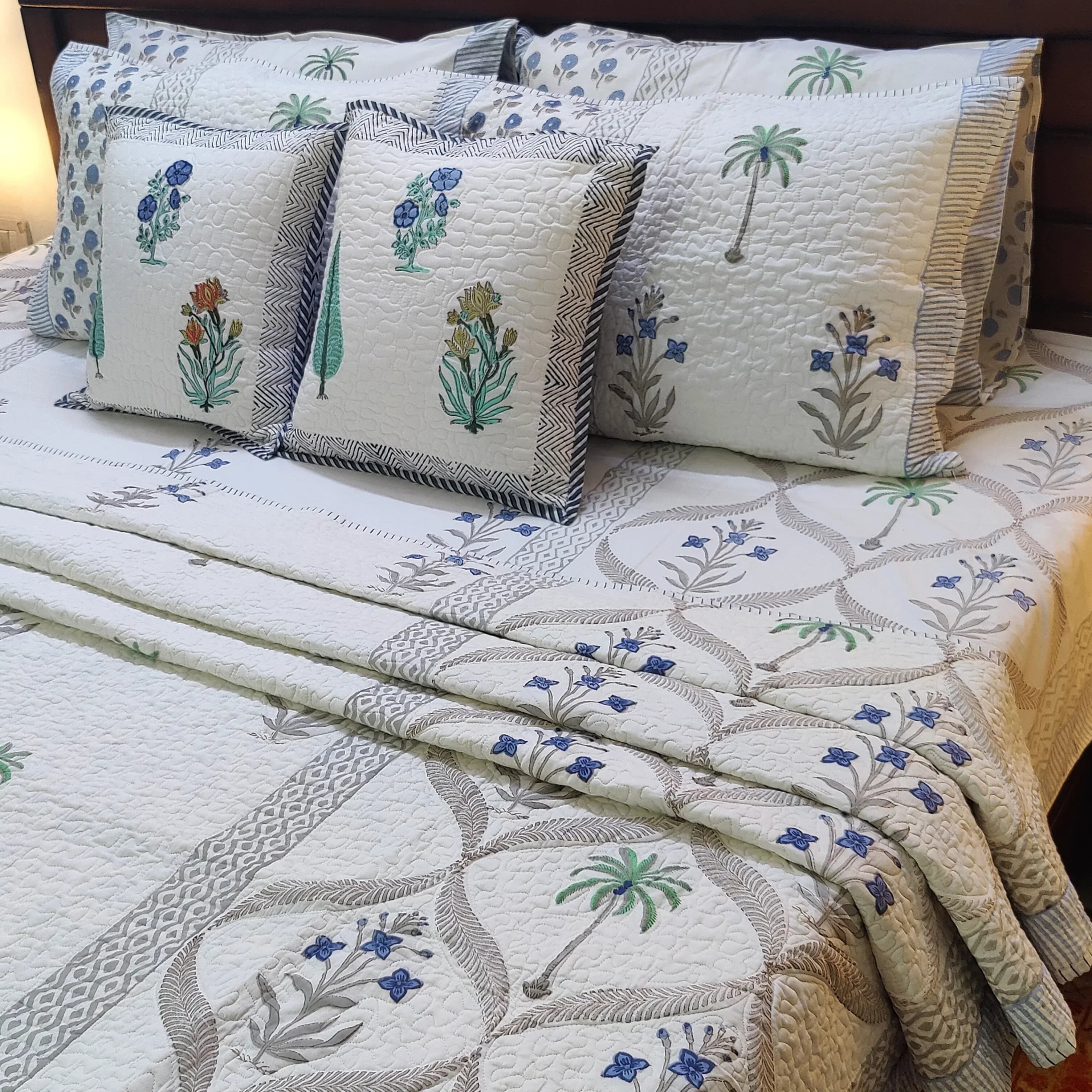 Coastal Flora Fusion Bedcover - HOUSE OF HARMAN