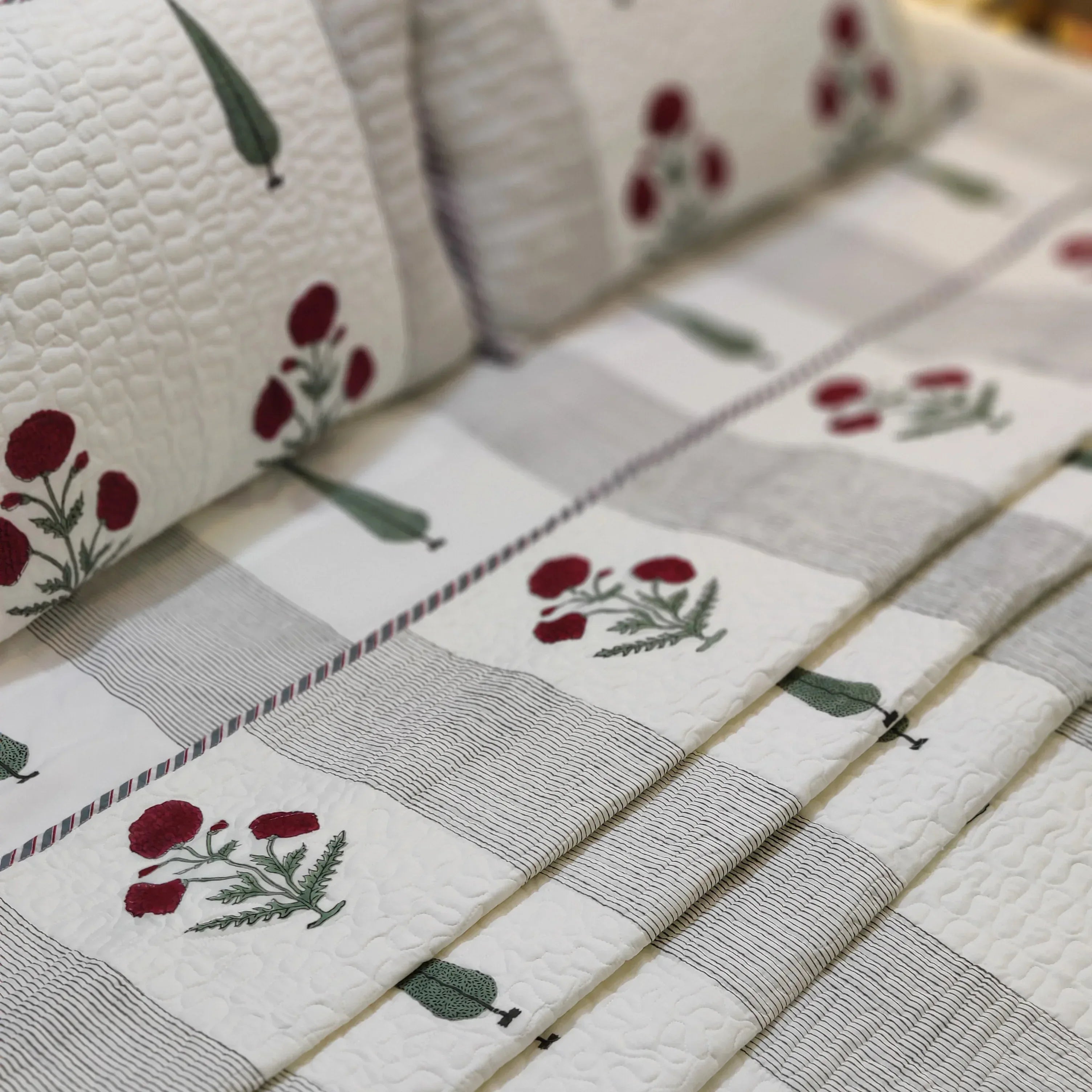 Flora Vista Elegance Bedcover - HOUSE OF HARMAN