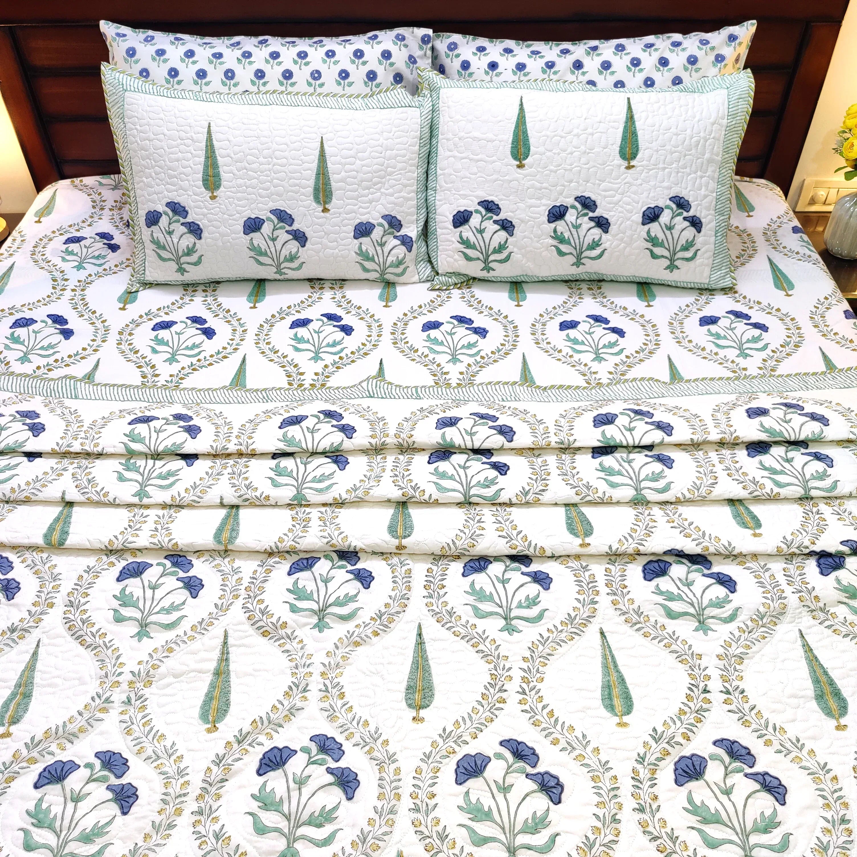 Sapphire Pine Floral Jaal Bedcover - HOUSE OF HARMAN