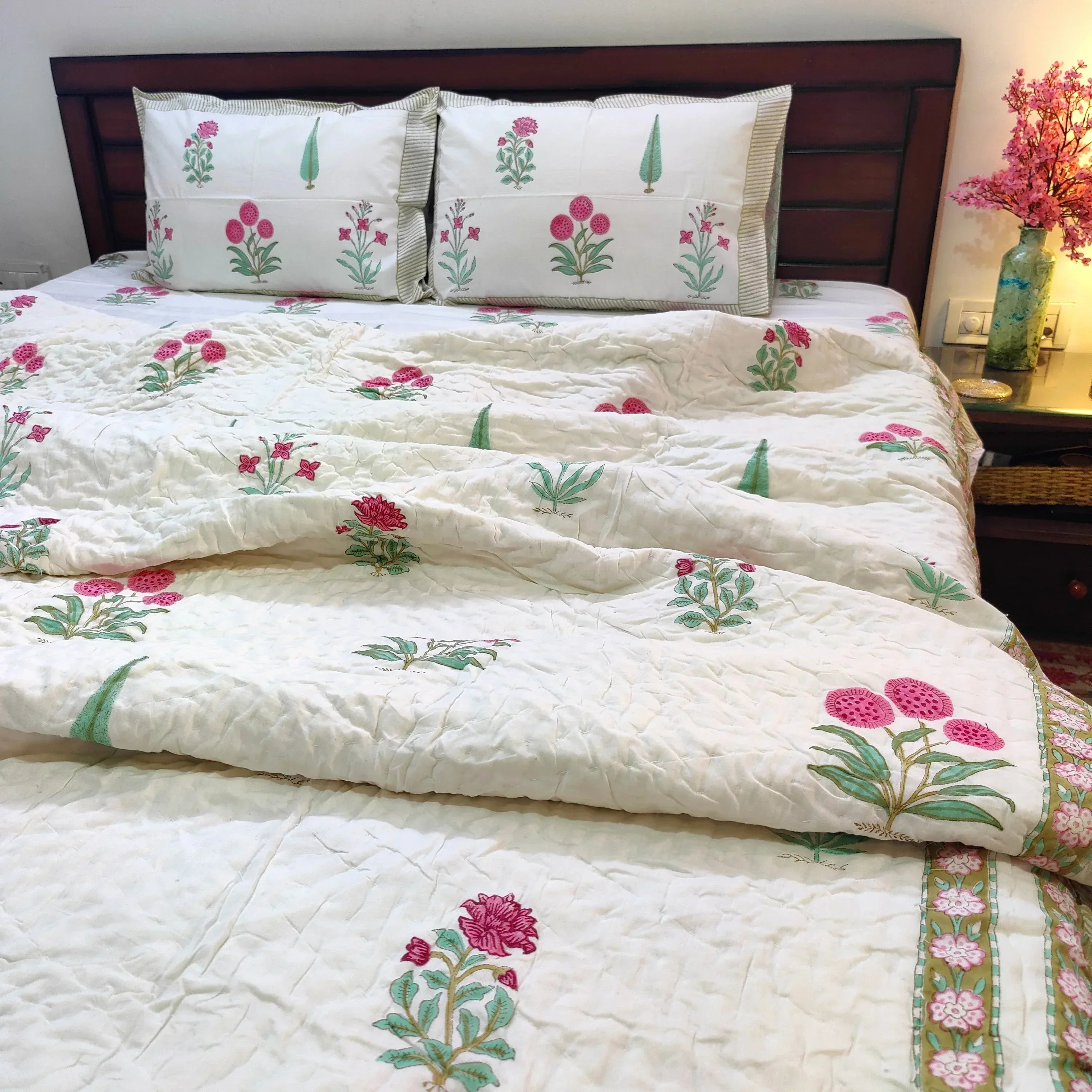 Floral Flare Quilt - HOUSE OF HARMAN