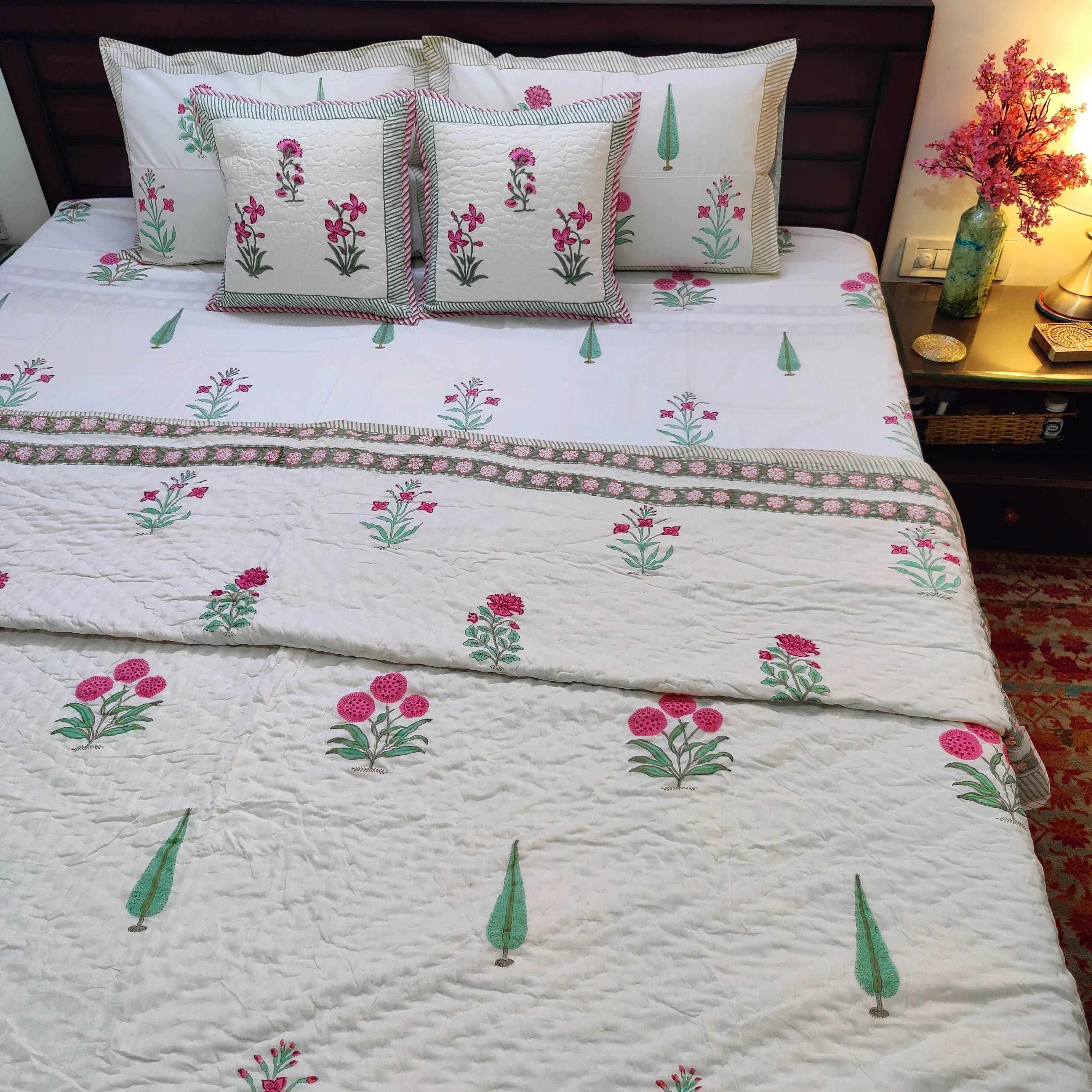 Floral Flare Quilt - HOUSE OF HARMAN