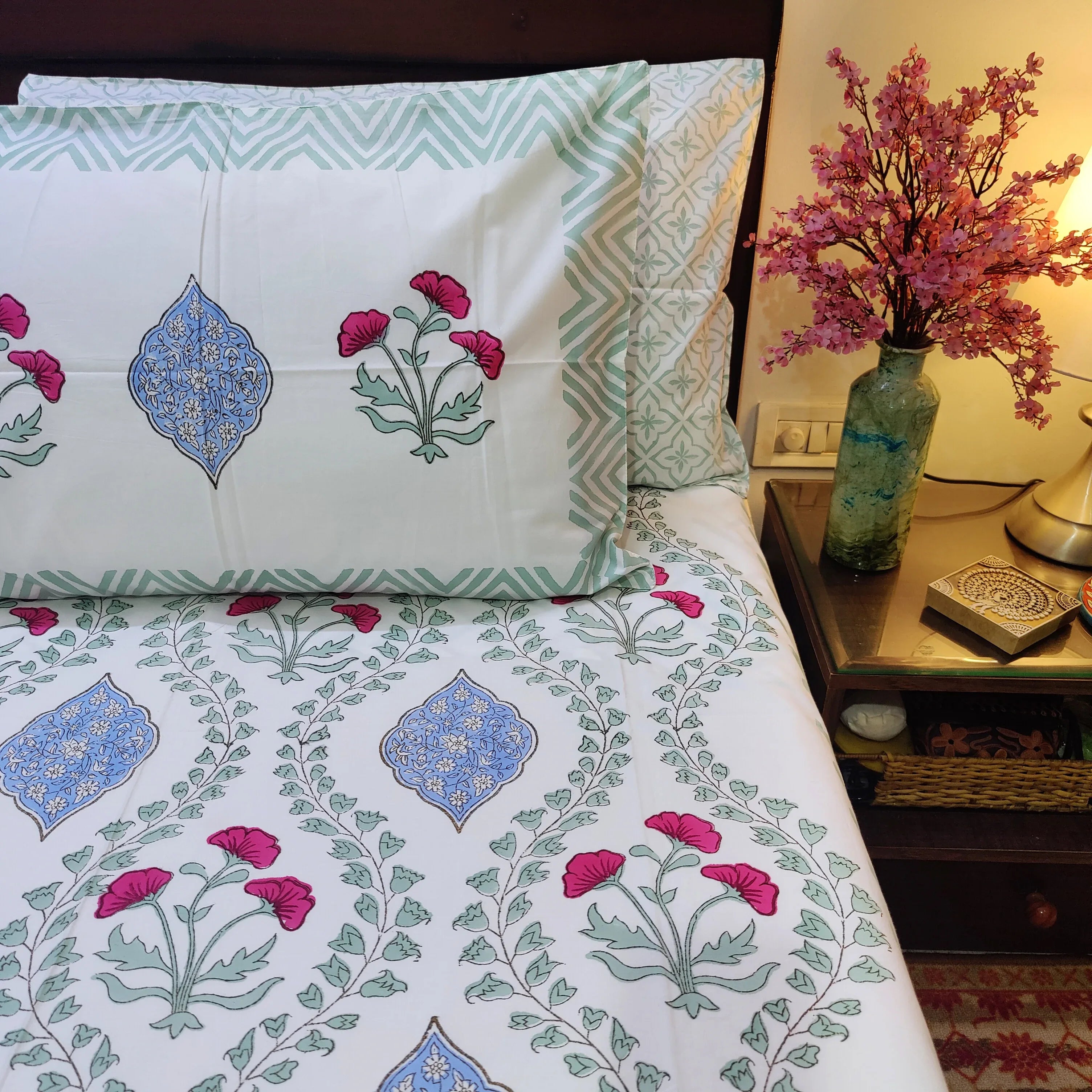 Pastel Symphony Garden Bedsheet - HOUSE OF HARMAN