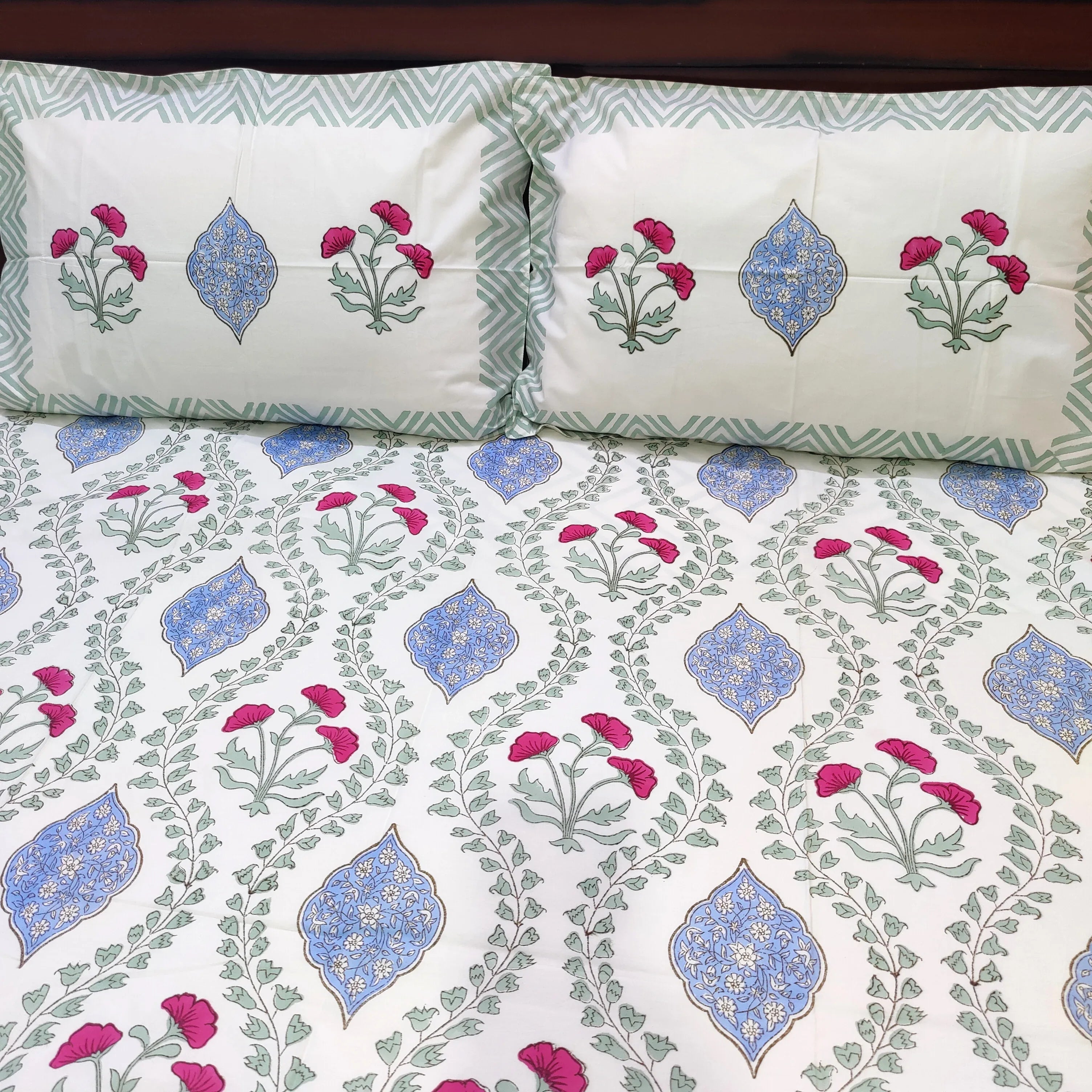 Pastel Symphony Garden Bedsheet - HOUSE OF HARMAN