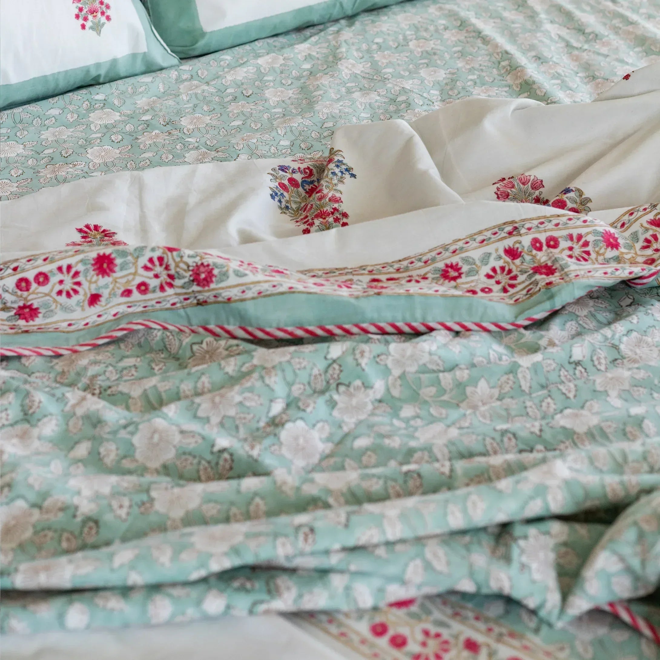 Earthy Floral Elegance Dohar - HOUSE OF HARMAN