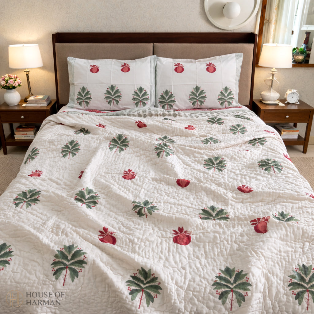 PomLeaf Classic Grid Quilt
