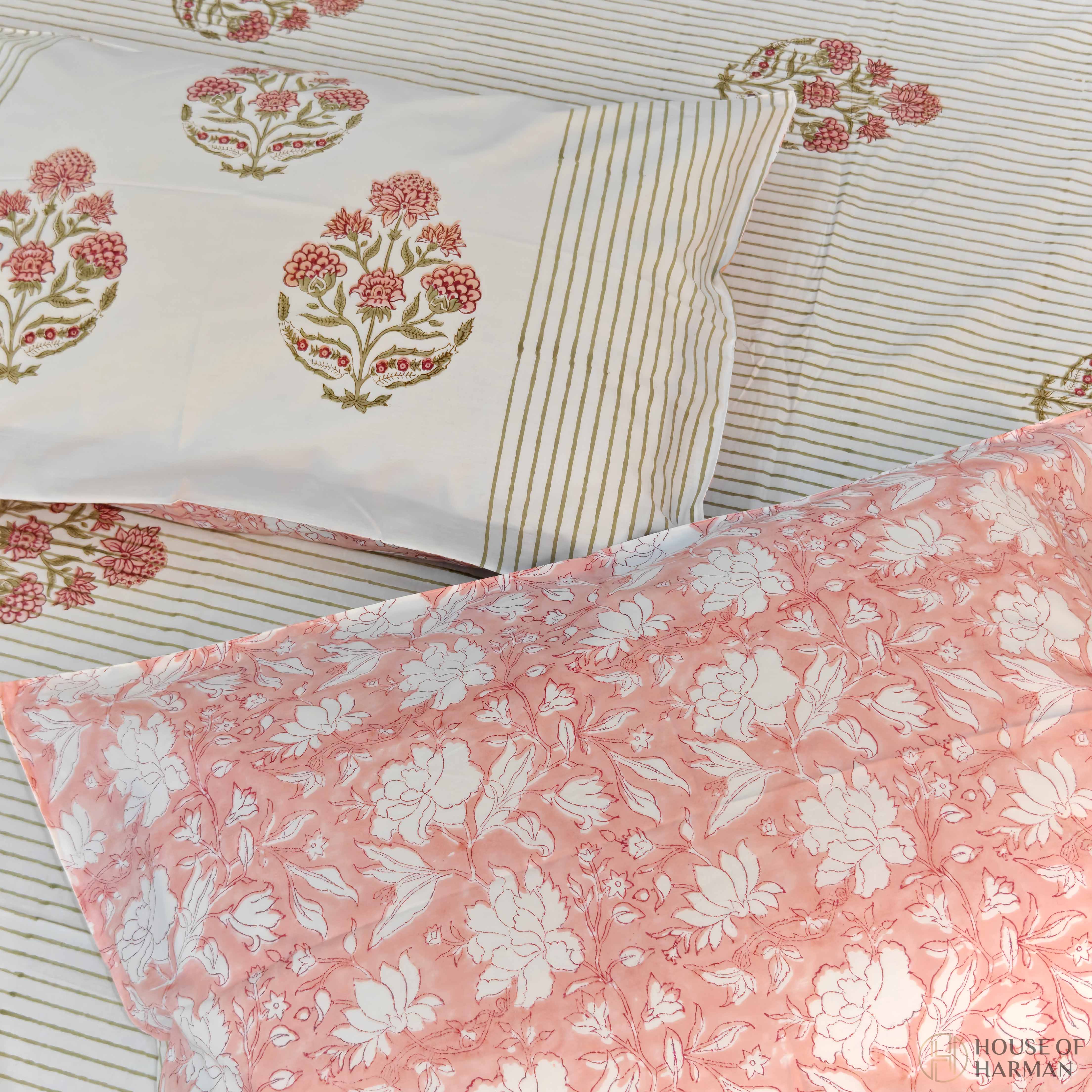 Rosebud Meadow Lines Bedsheet