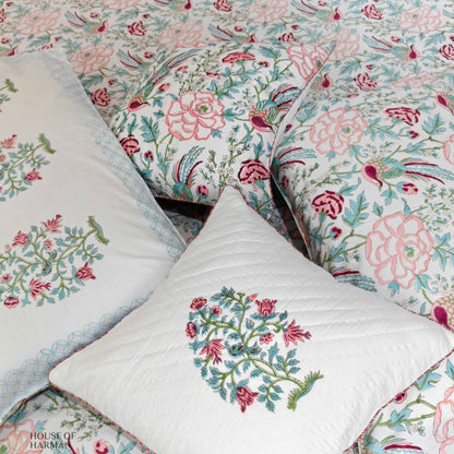Maira Gulaab Bagh Bedsheet