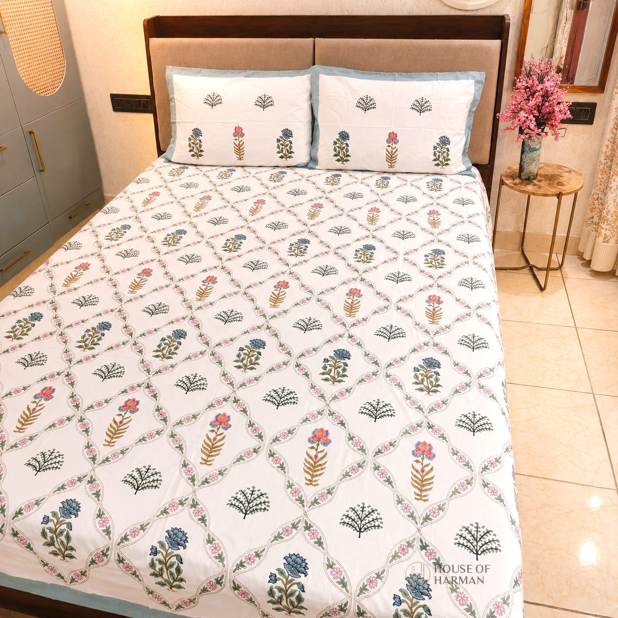 Blush Vine Harmony Bedsheet