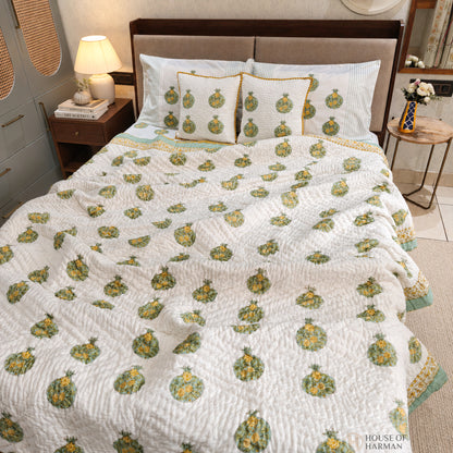 PomMist Orchard Haven Quilt