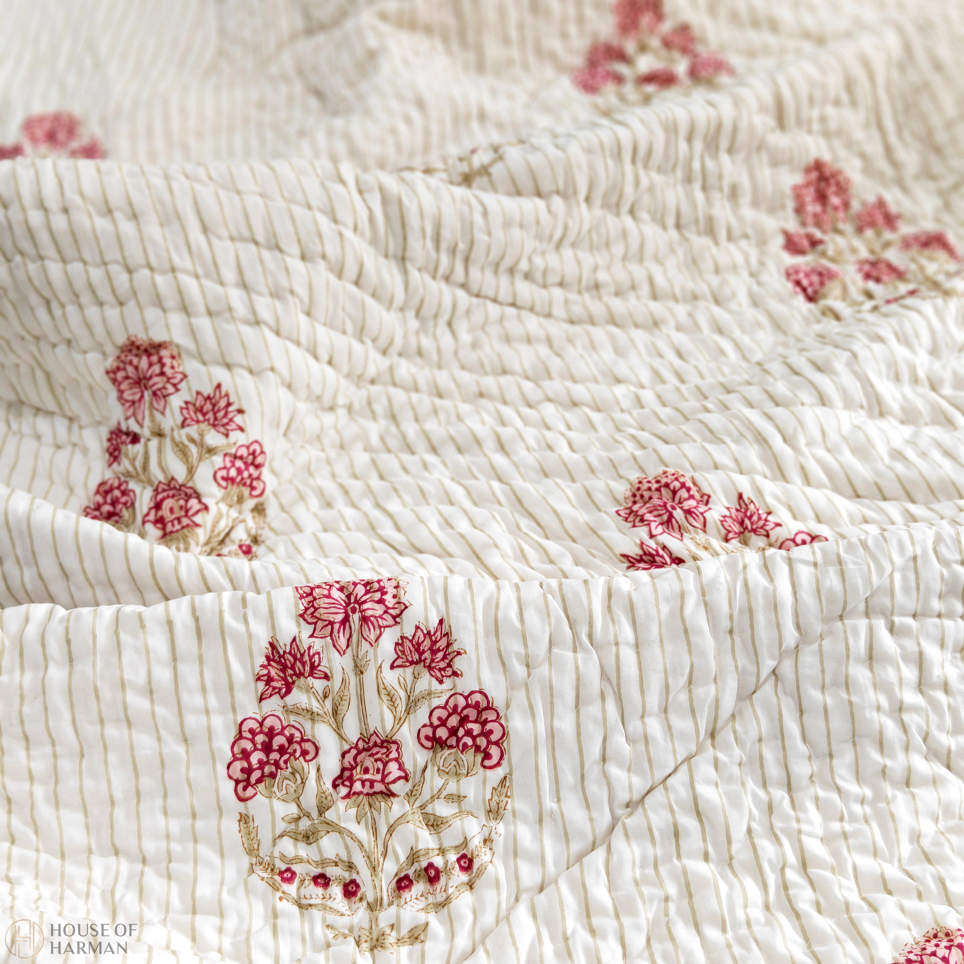 Rosebud Meadow Lines Quilt