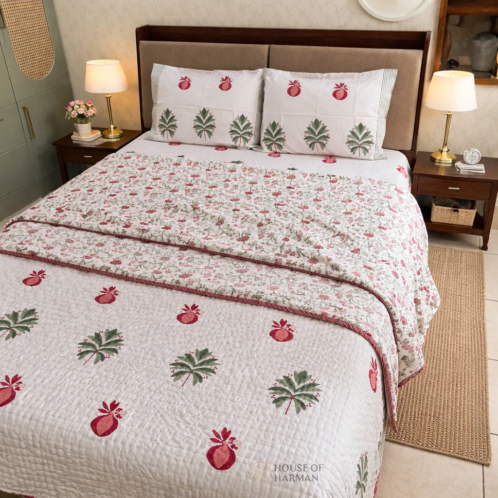 PomLeaf Classic Grid Bedsheet and Quilt