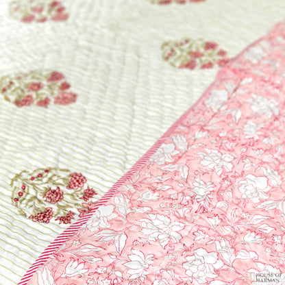 Rosebud Meadow Lines Quilt