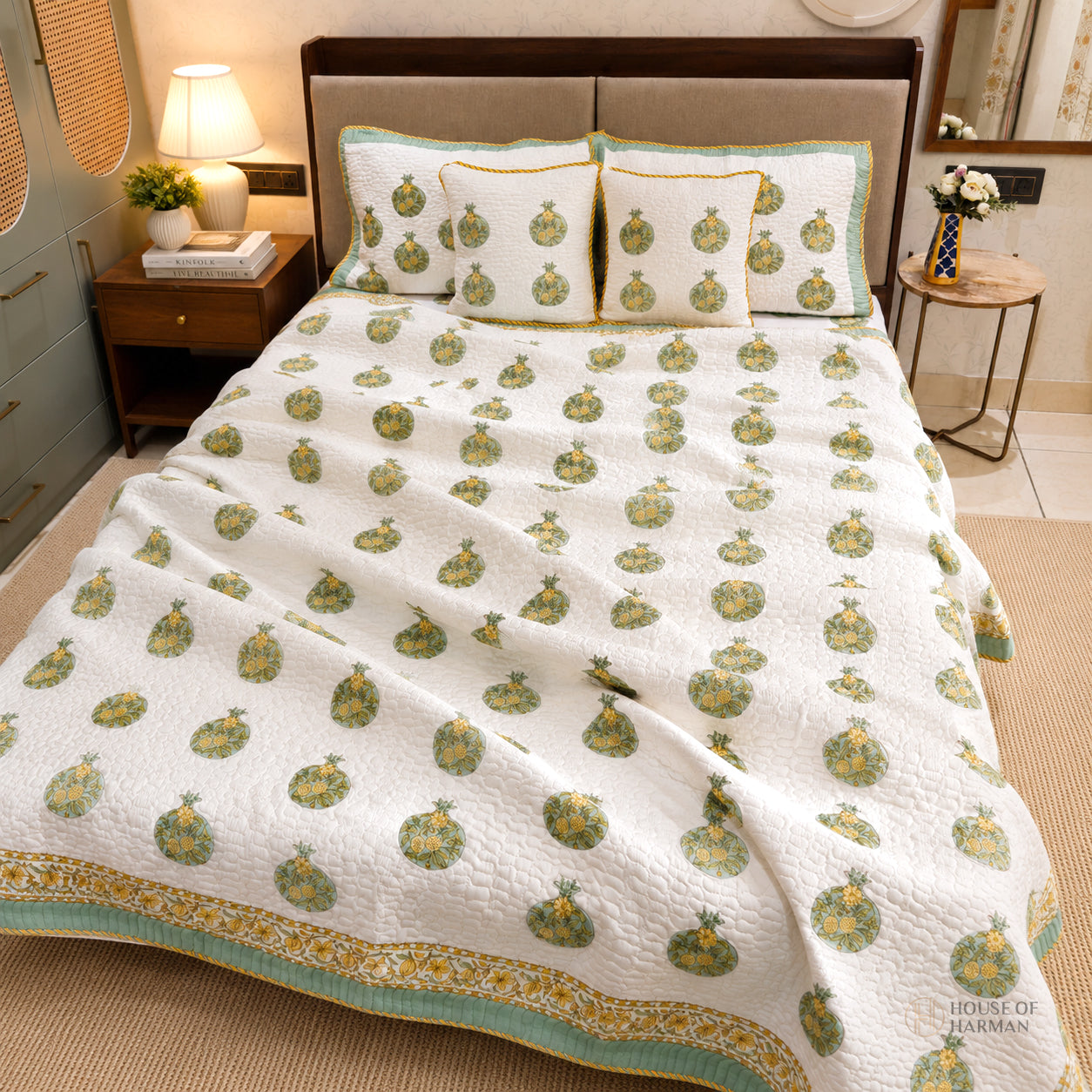 PomMist Orchard Haven Bedcover