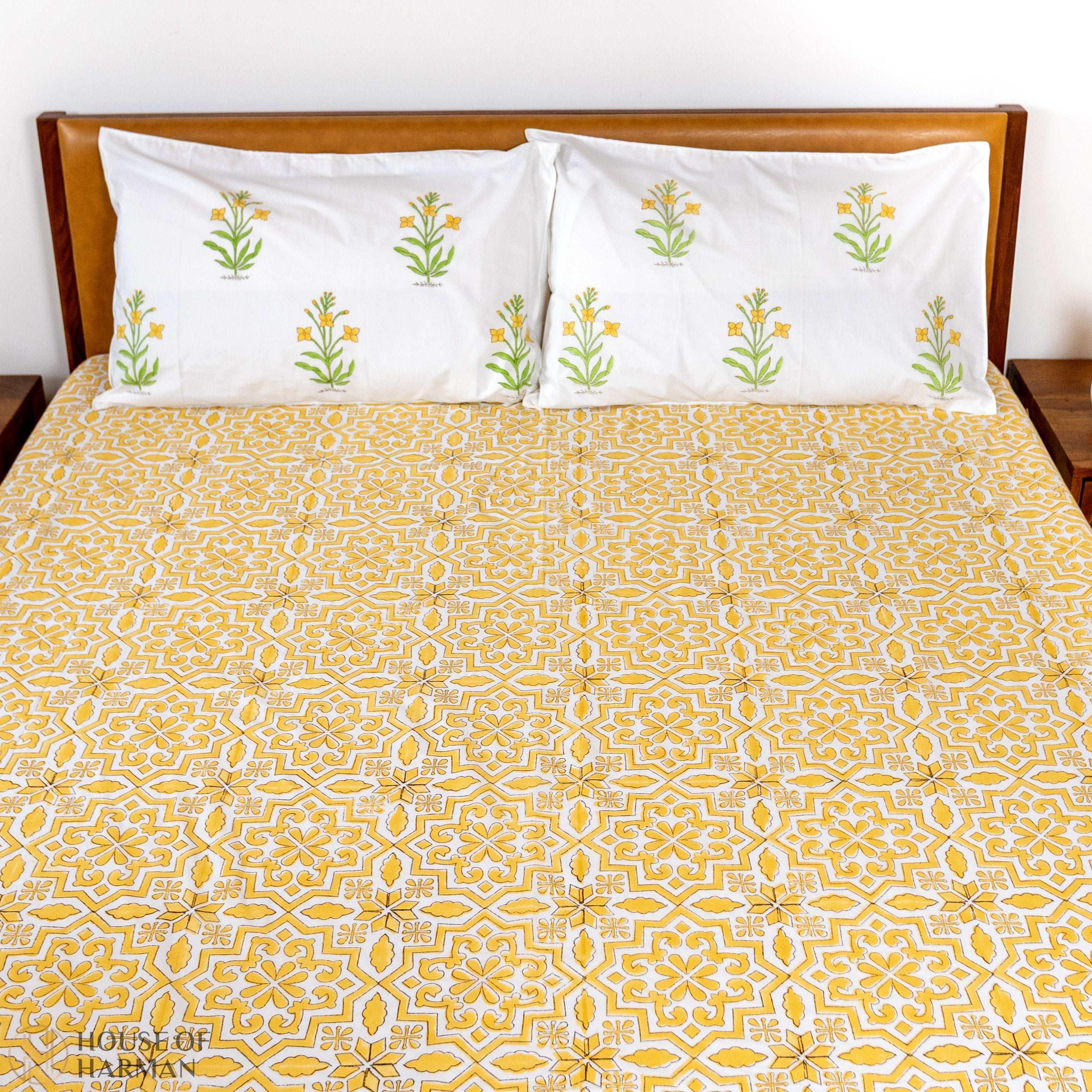 Golden Lattice Dream Bedsheet and Dohar - HOUSE OF HARMAN