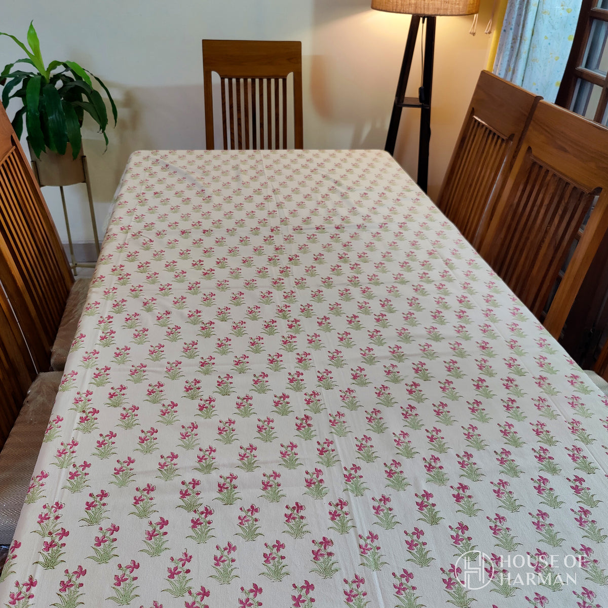 Rosy Meadow Table Cover