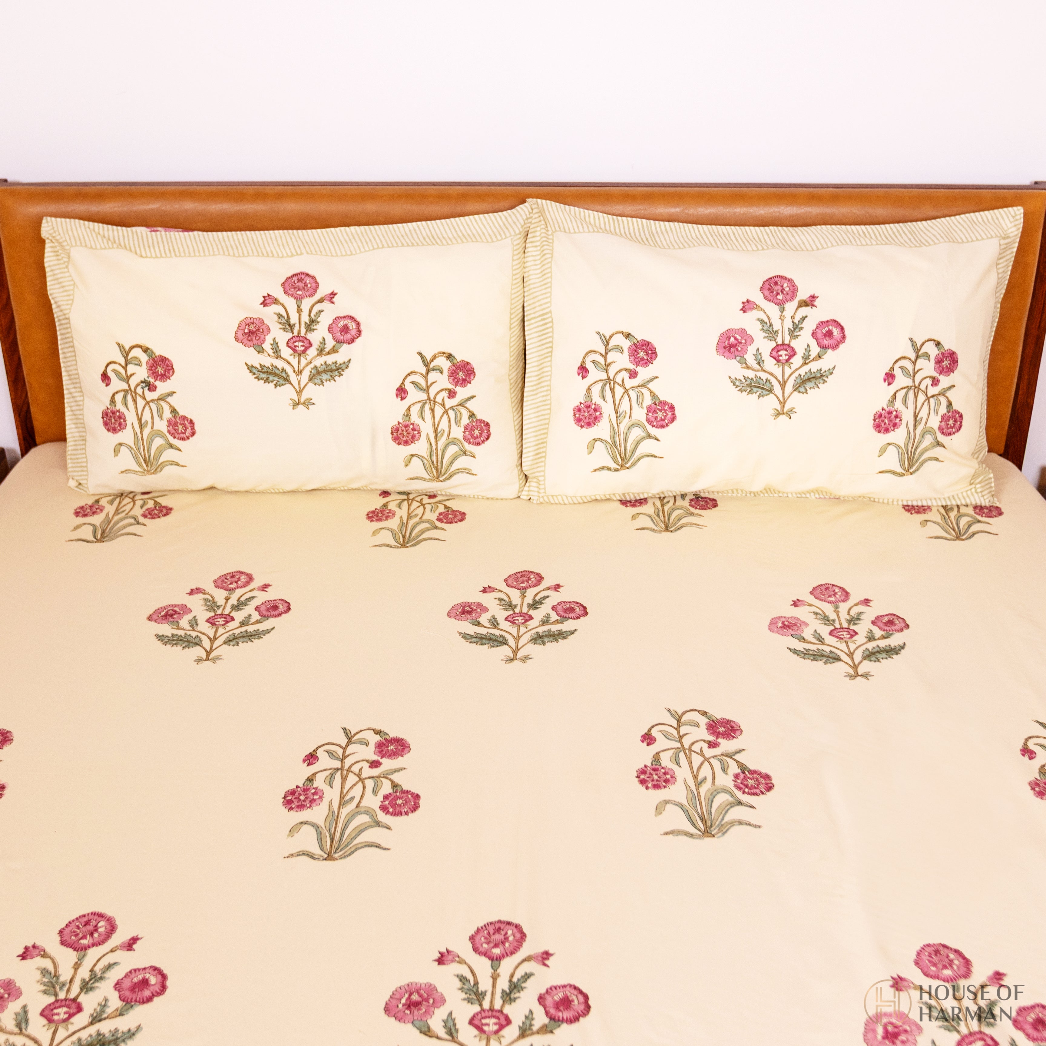 Royal Blossom Charm Bedsheet