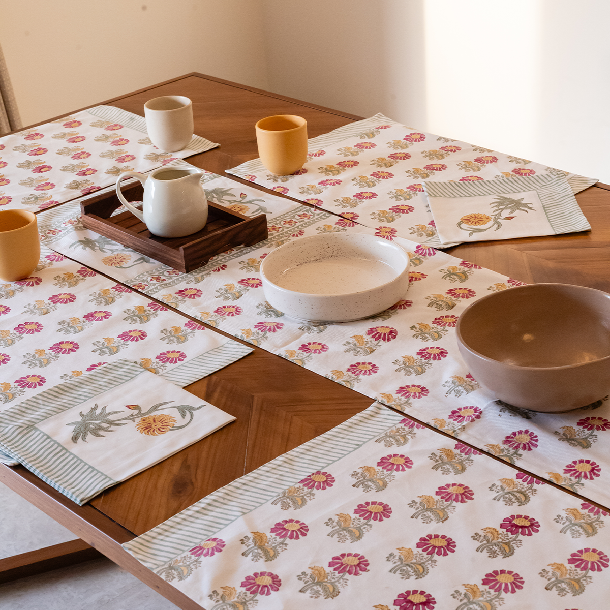 Garden Glory Placemat & Runner Set